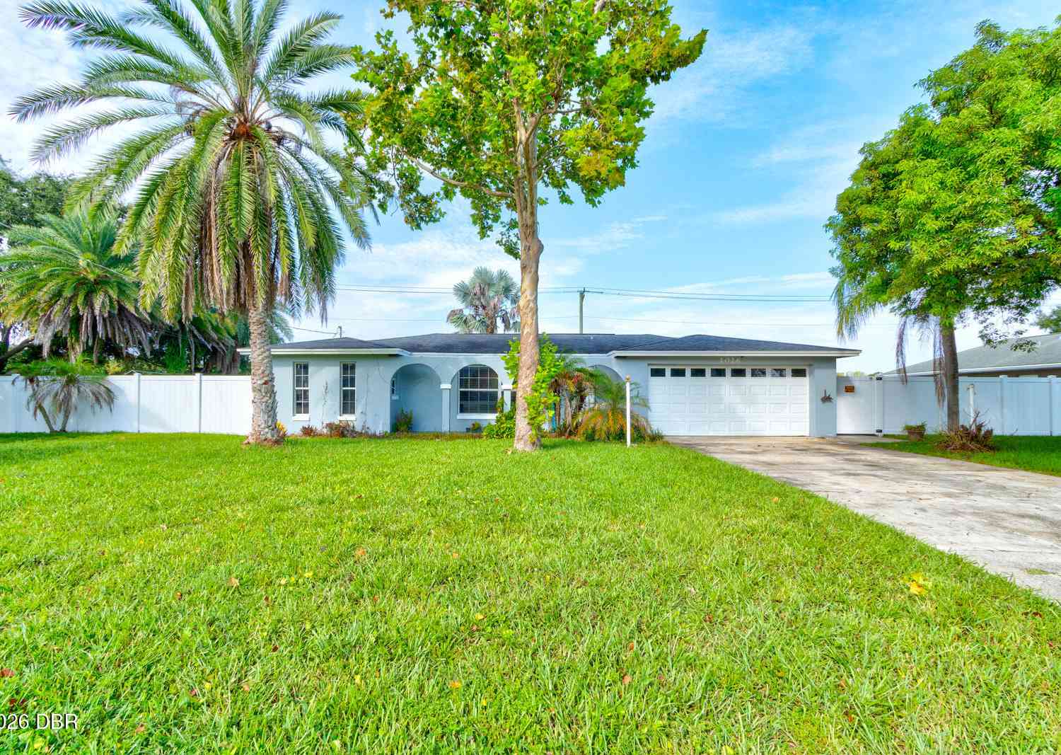 Homes For Sale - 1026 Lake Avenue<br/> Edgewater, FL 32132