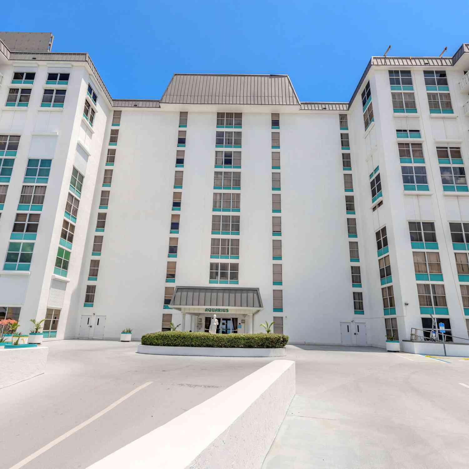 Condo For Sale - 1575 Ocean Shore Boulevard #J070<br/> Ormond Beach, FL 32176