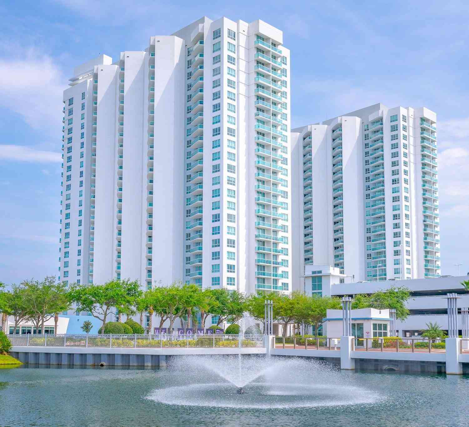 Condo For Sale - 241 Riverside Drive #907<br/> Volusia County, Holly Hill, FL 32117
