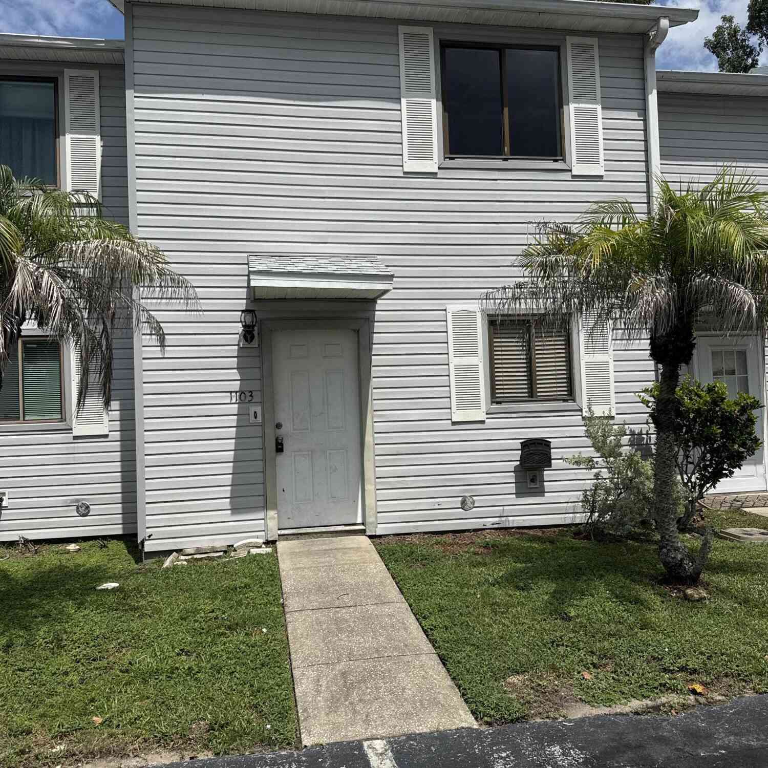 Townhouse For Rent - 1103 Deer Springs Road<br/> Port Orange, FL 32129