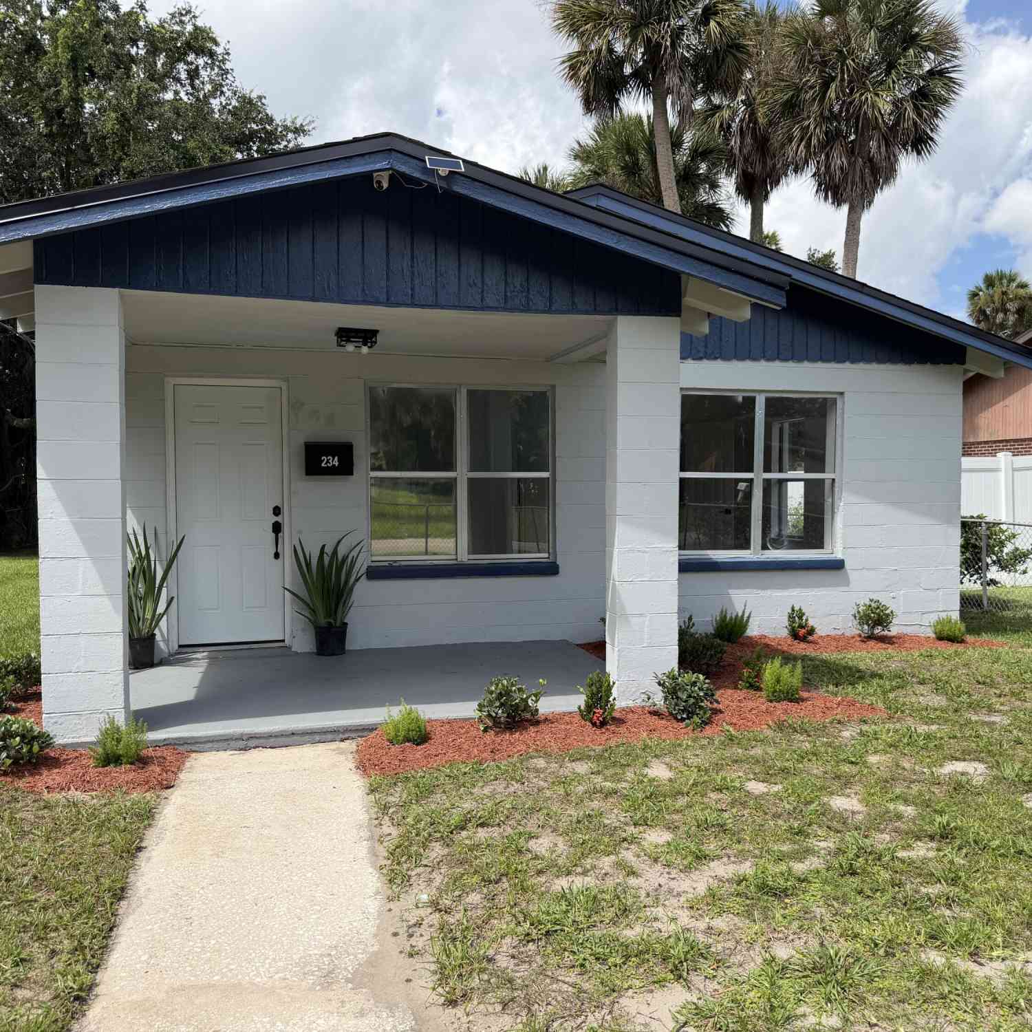 Homes For Sale - 234 N Adams Street<br/> Daytona Beach, FL 32114