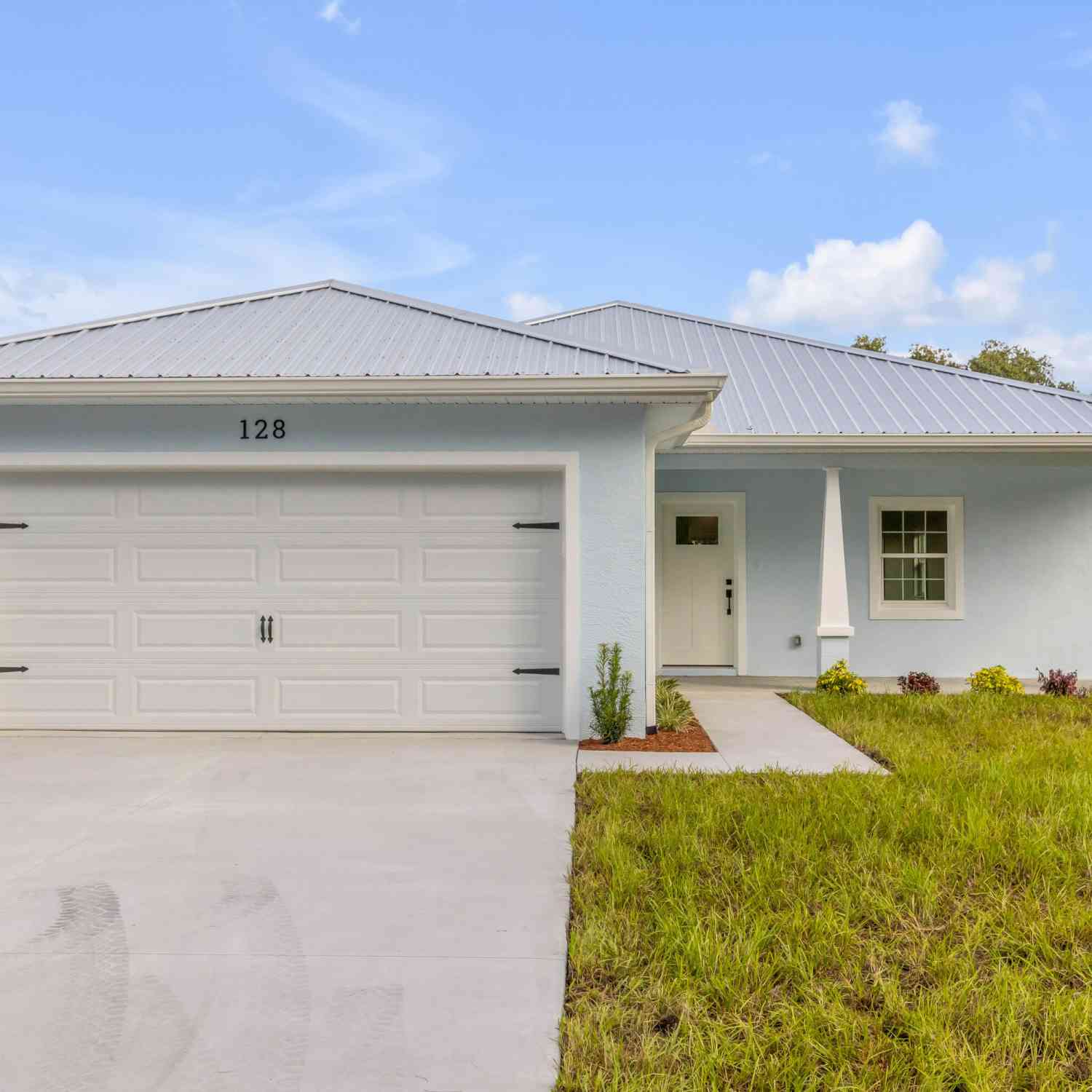 Homes For Sale - 128 Indian Creek Road<br/> Oak Hill, FL 32759