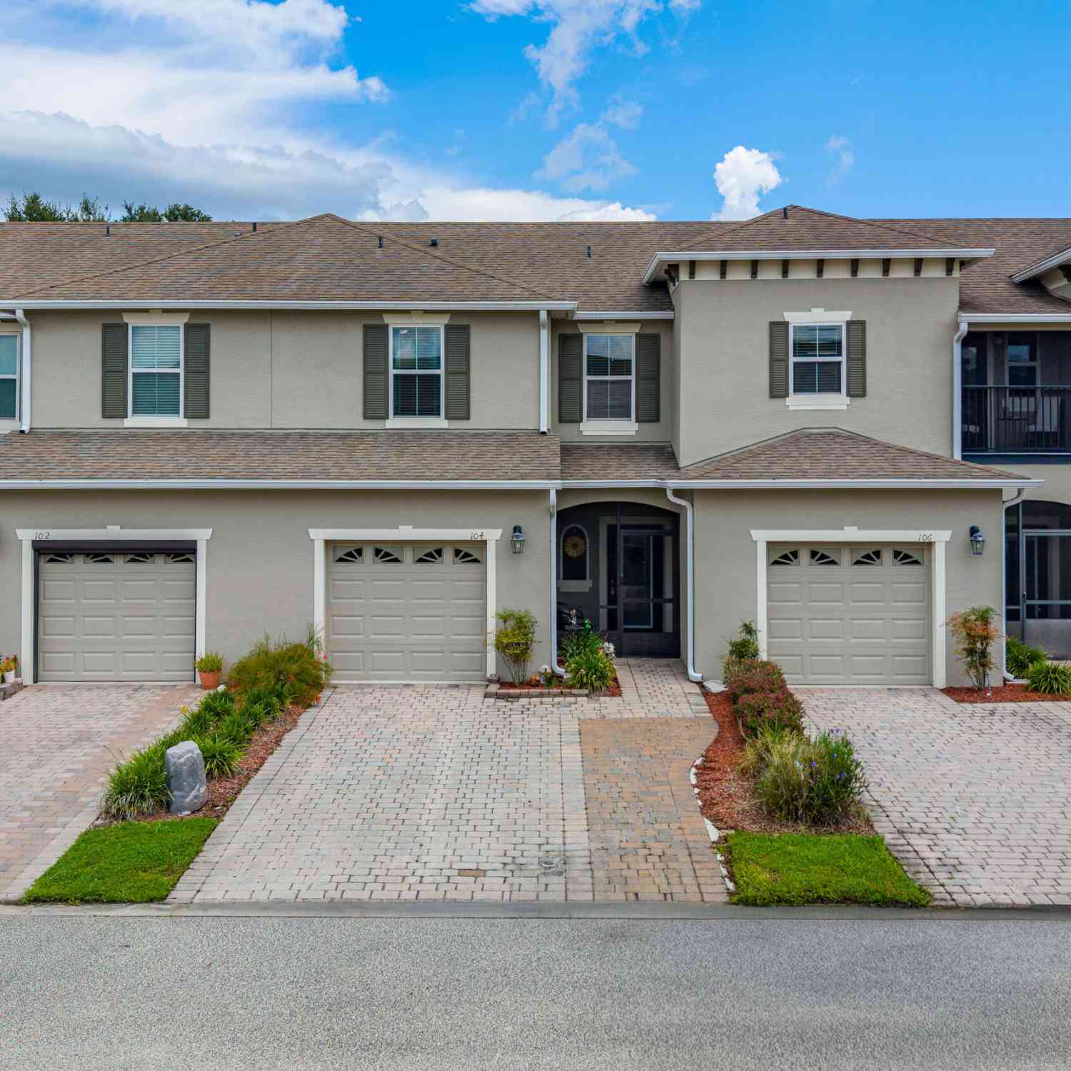 Townhouse For Sale - 104 Misty Glen Lane<br/> Daytona Beach, FL 32124