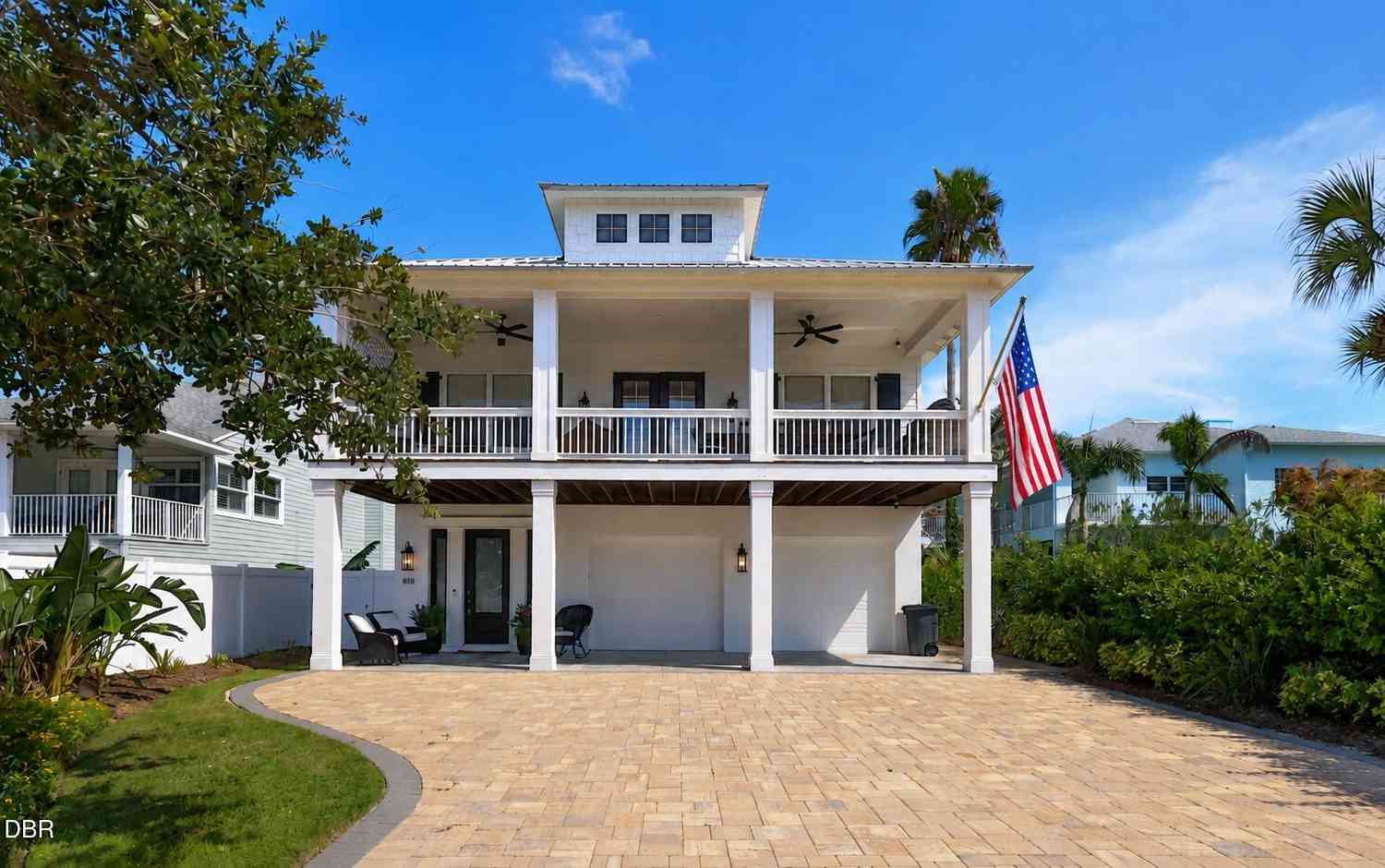 Homes For Sale - 818 Ocean Avenue<br/> Volusia County, New Smyrna Beach, FL 32169