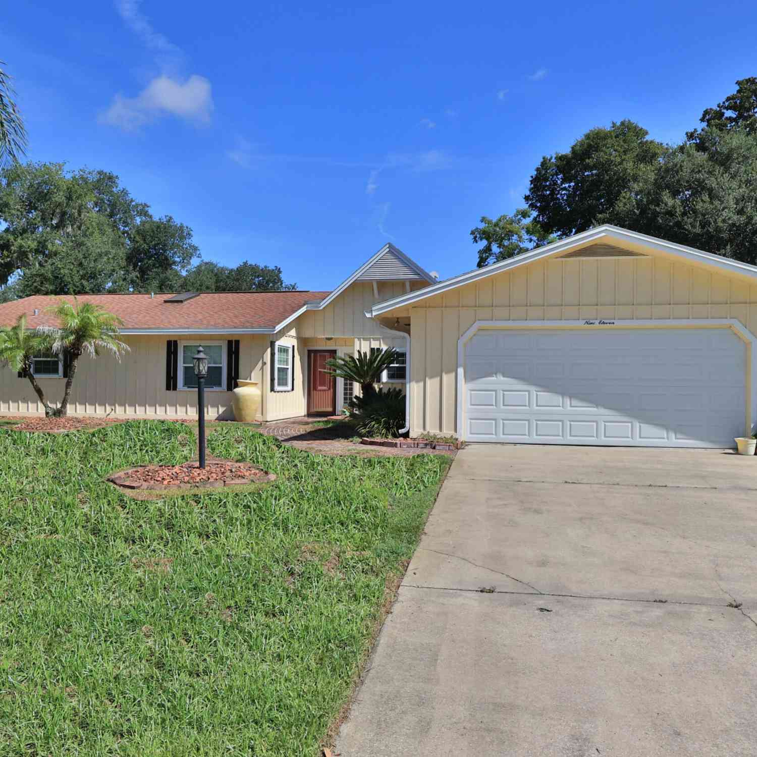 Homes For Sale - 911 Old Mill<br/> Volusia County, Ormond Beach, FL 32174