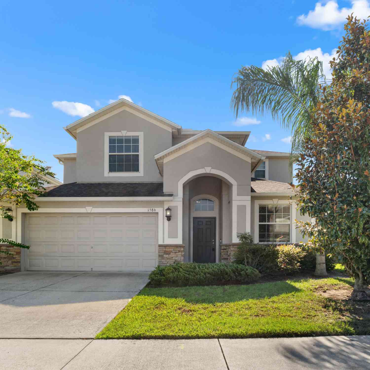 Homes For Sale - 1586 Thetford Circle<br/> Orlando, FL 32824