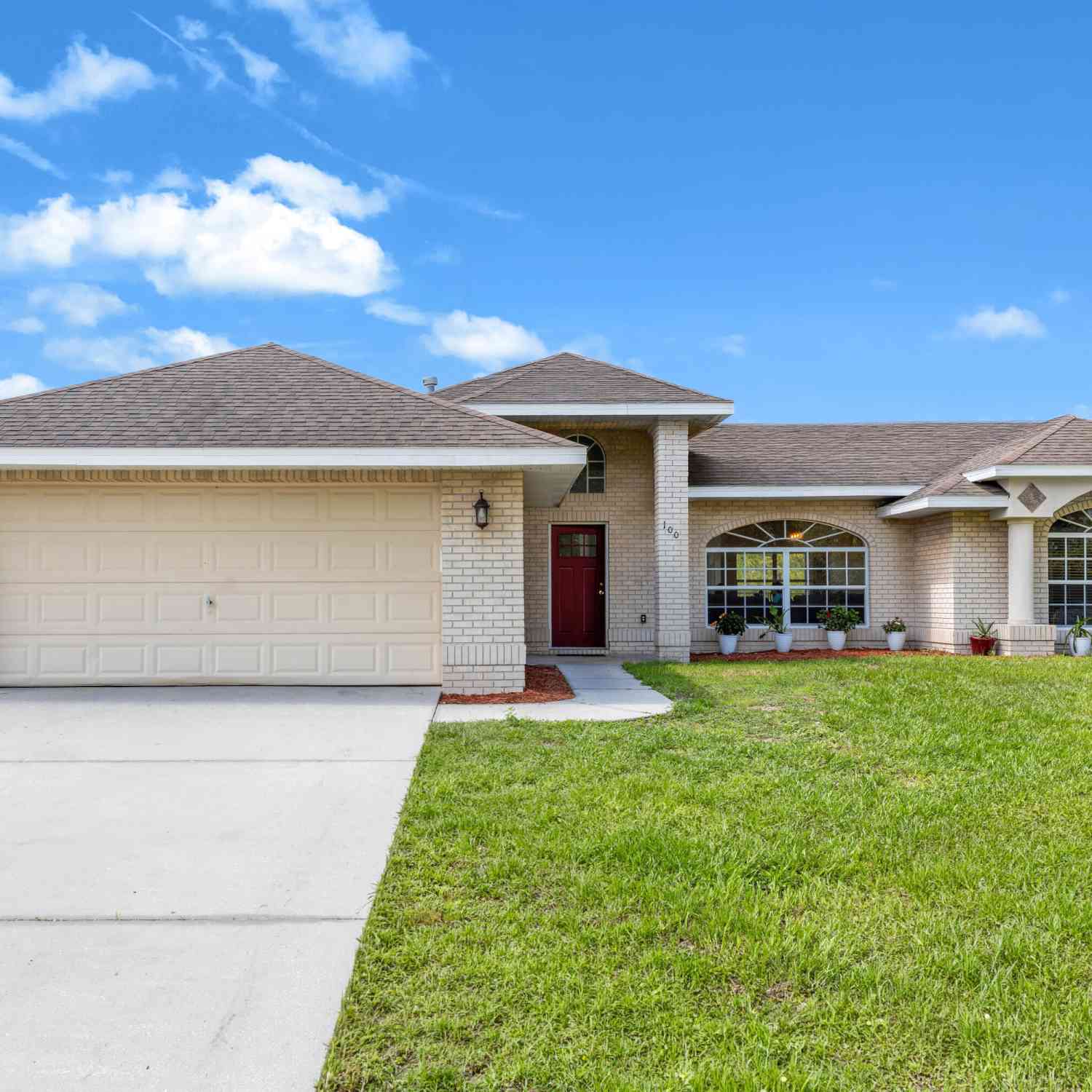 Homes For Sale - 1005 Whispering Creek Way<br/> Osteen, FL 32764