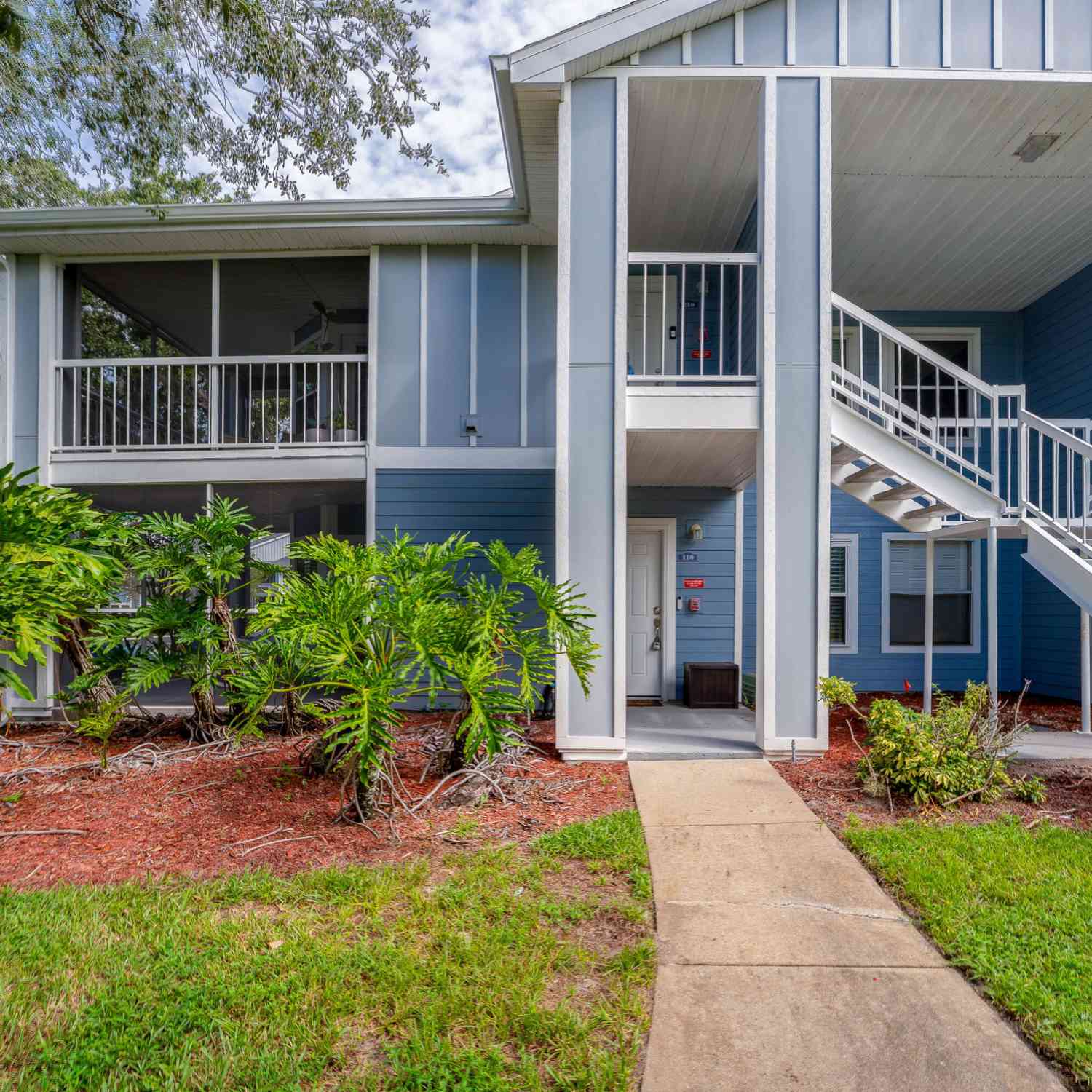 Condo For Sale - 2592 Grassy Point Drive #110<br/> Lake Mary, FL 32746