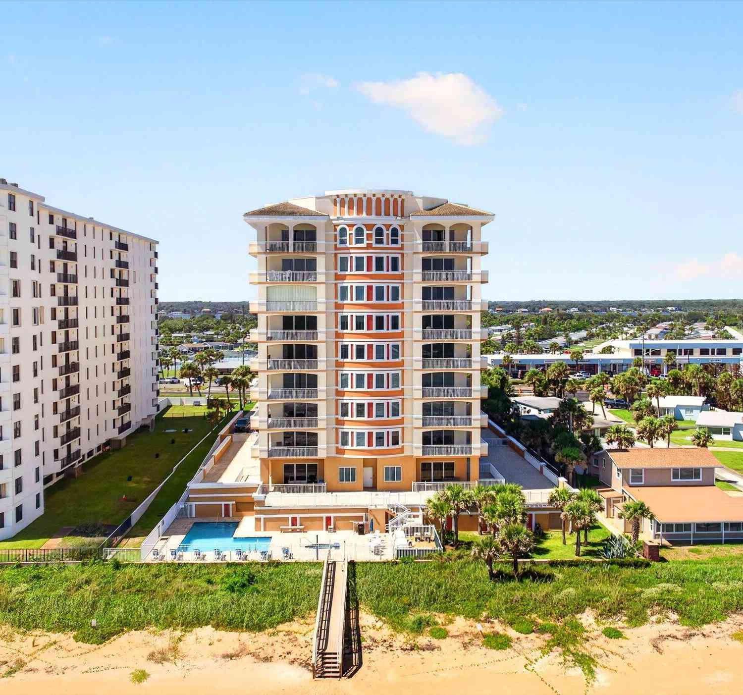 Condo For Sale - 1425 Ocean Shore Boulevard #501<br/> Ormond Beach, FL 32176