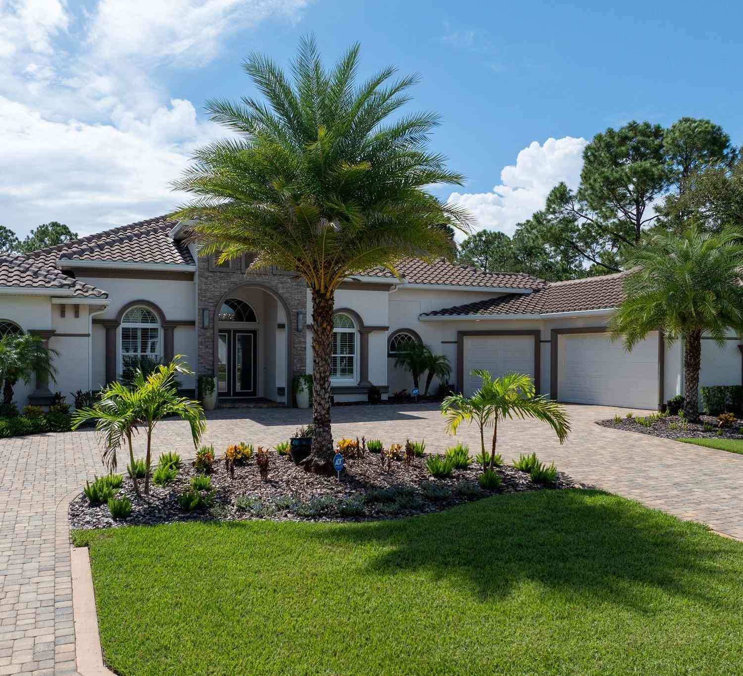 Homes For Sale - 109 La Toscana Rotonda<br/> Ormond Beach, FL 32174