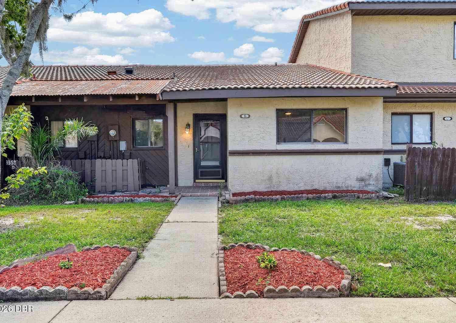 Townhouse For Sale - 3557 Forest Branch Drive #B<br/> Port Orange, FL 32129