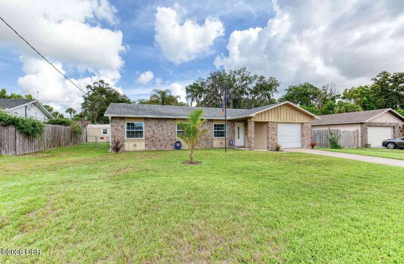 Homes For Sale - 57 Laurel Oaks Circle<br/> Ormond Beach, FL 32174