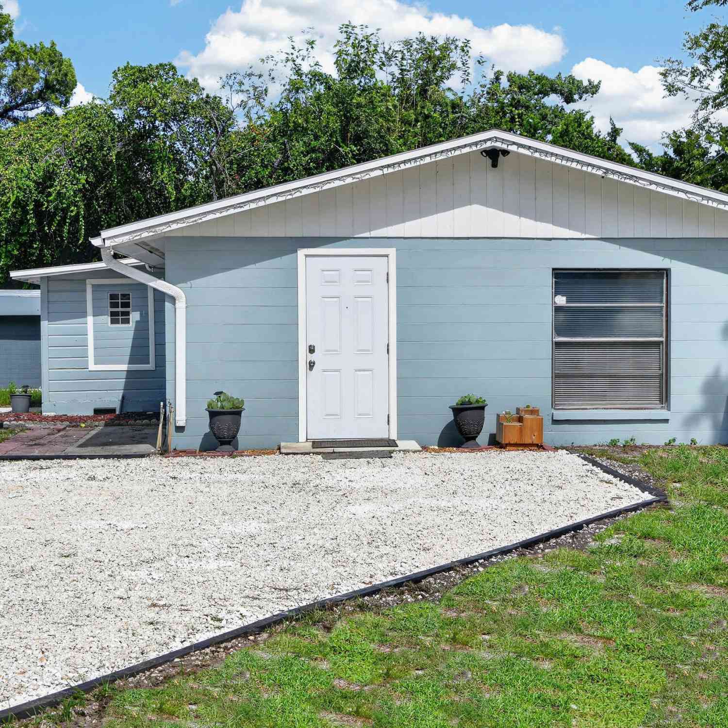 Homes For Sale - 1214 Flomich Street<br/> Daytona Beach, FL 32117