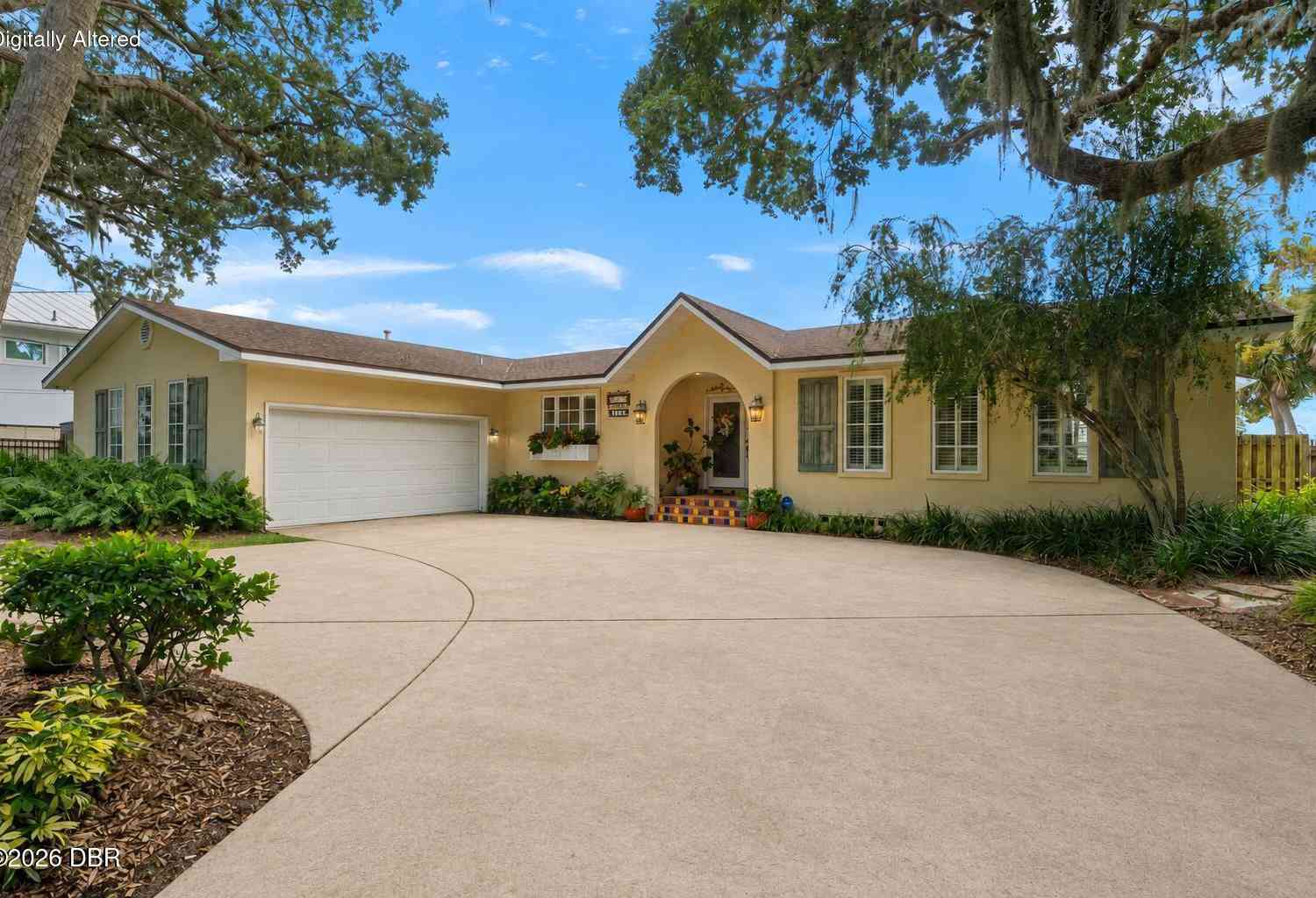 Homes For Sale - 2136 John Anderson Drive<br/> Ormond Beach, FL 32176