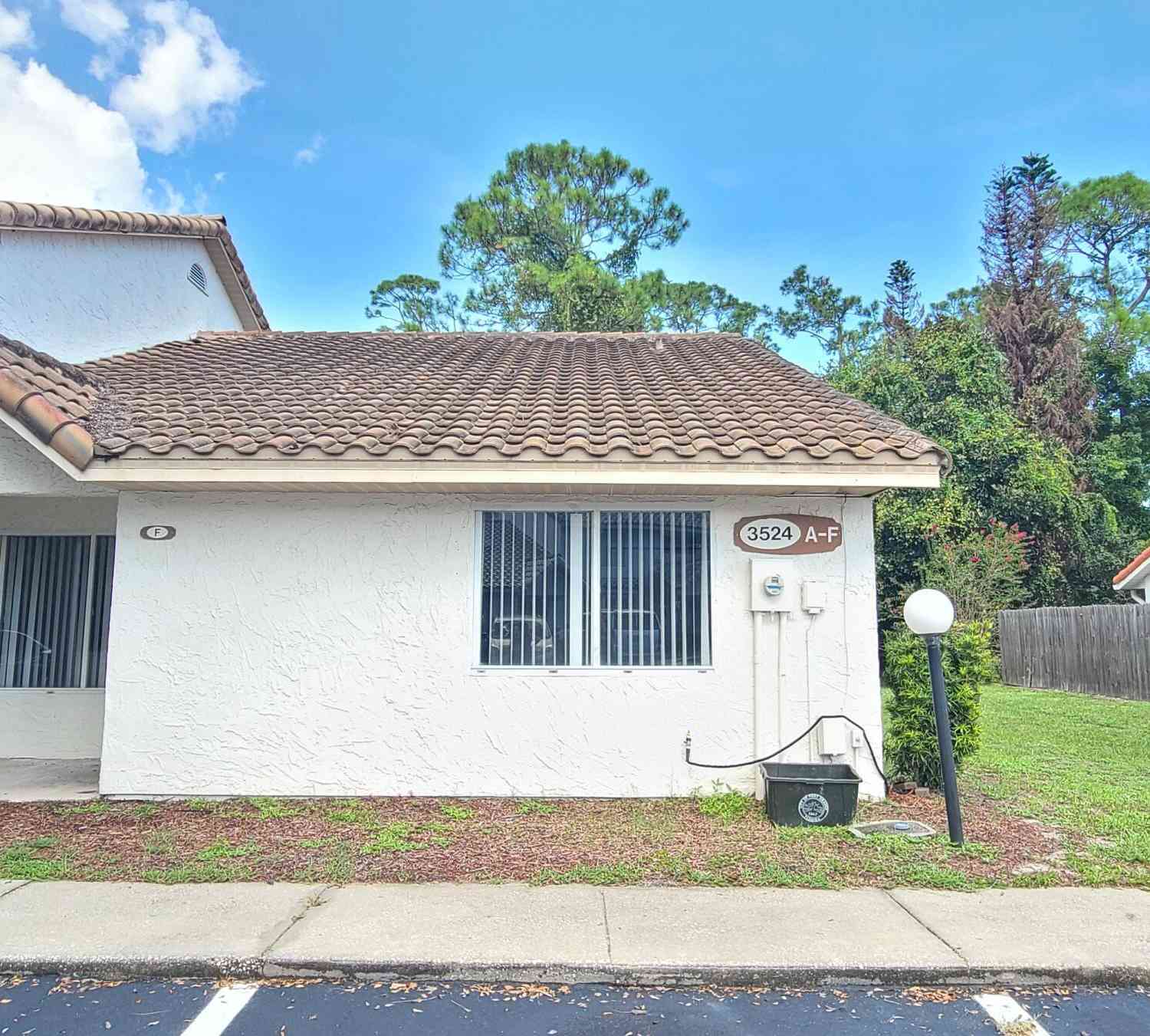 Townhouse For Rent - 3524 Forest Branch Drive #UNIT F<br/> Port Orange, FL 32129