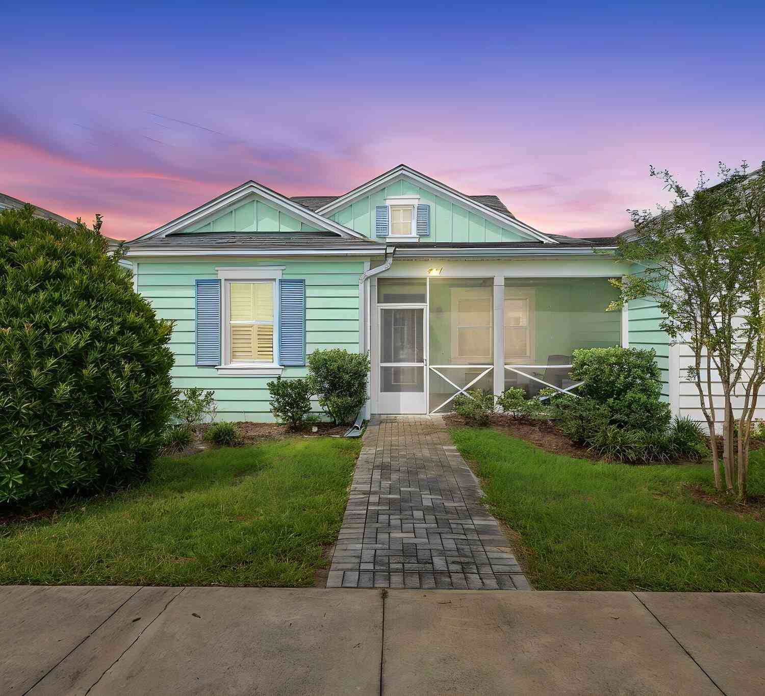Homes For Sale - 431 Landshark Boulevard<br/> Daytona Beach, FL 32124