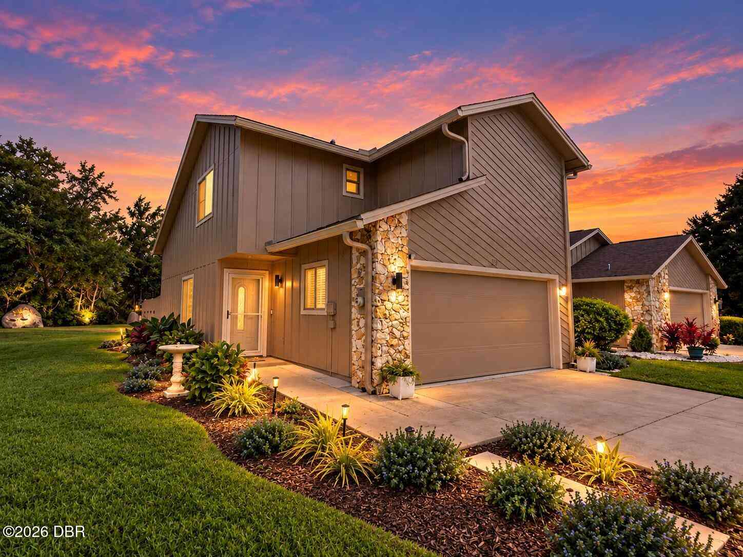 Townhouse For Sale - 27 Wildwood Trail<br/> Ormond Beach, FL 32174