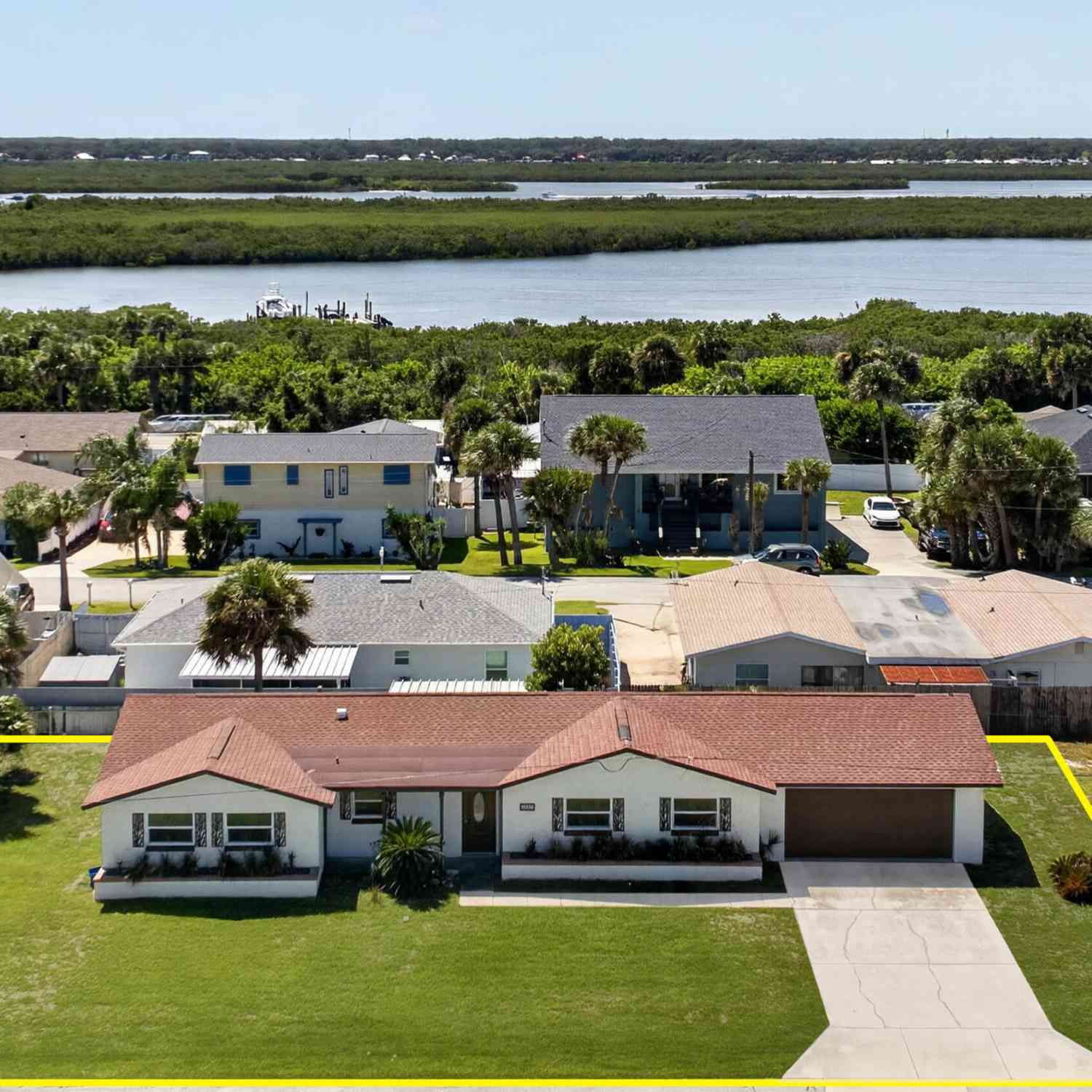 Homes For Sale - 4286 Oriole Avenue<br/> Port Orange, FL 32127