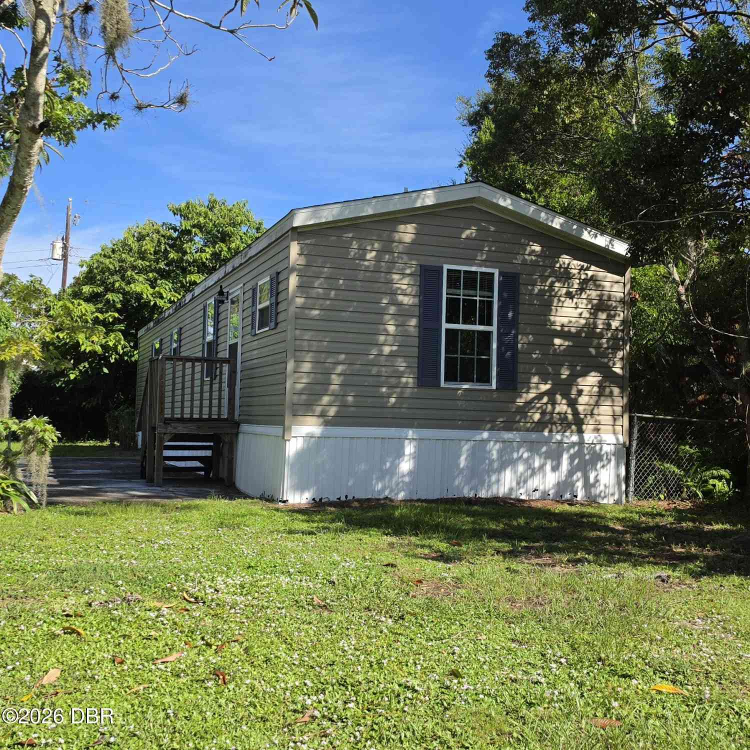 Mobile Home For Sale - 1113 Millbrook Avenue<br/> Port Orange, FL 32127