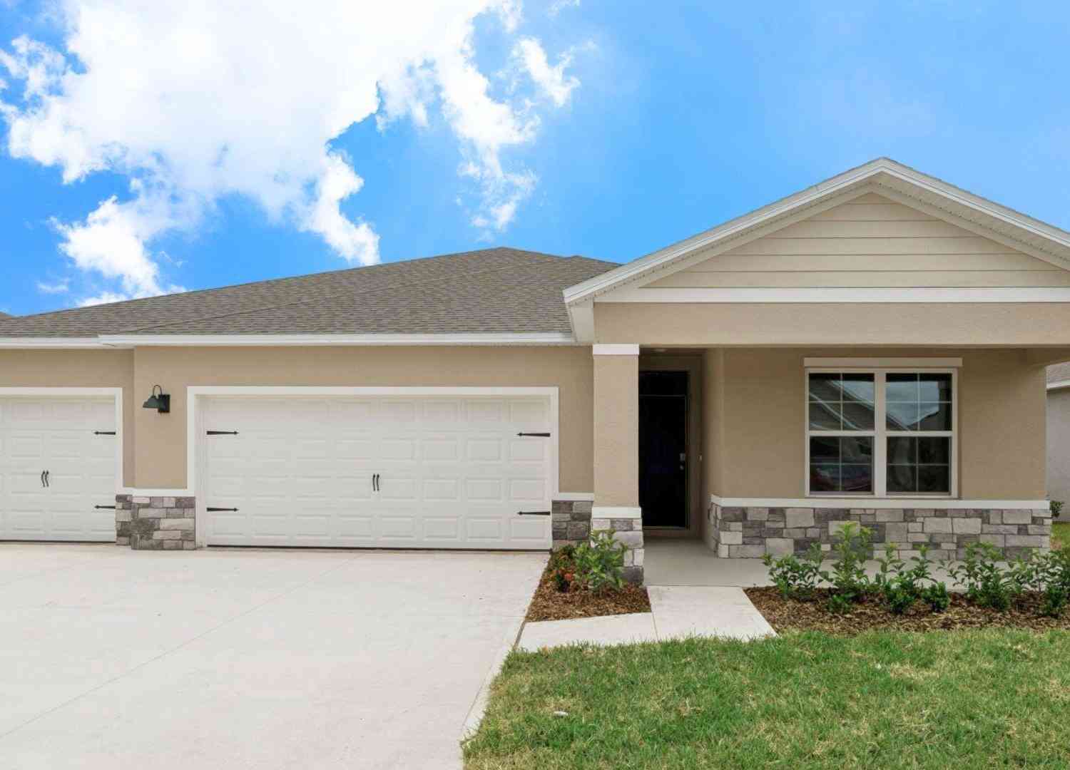 Homes For Sale - 2517 Dorset Court<br/> Ormond Beach, FL 32174
