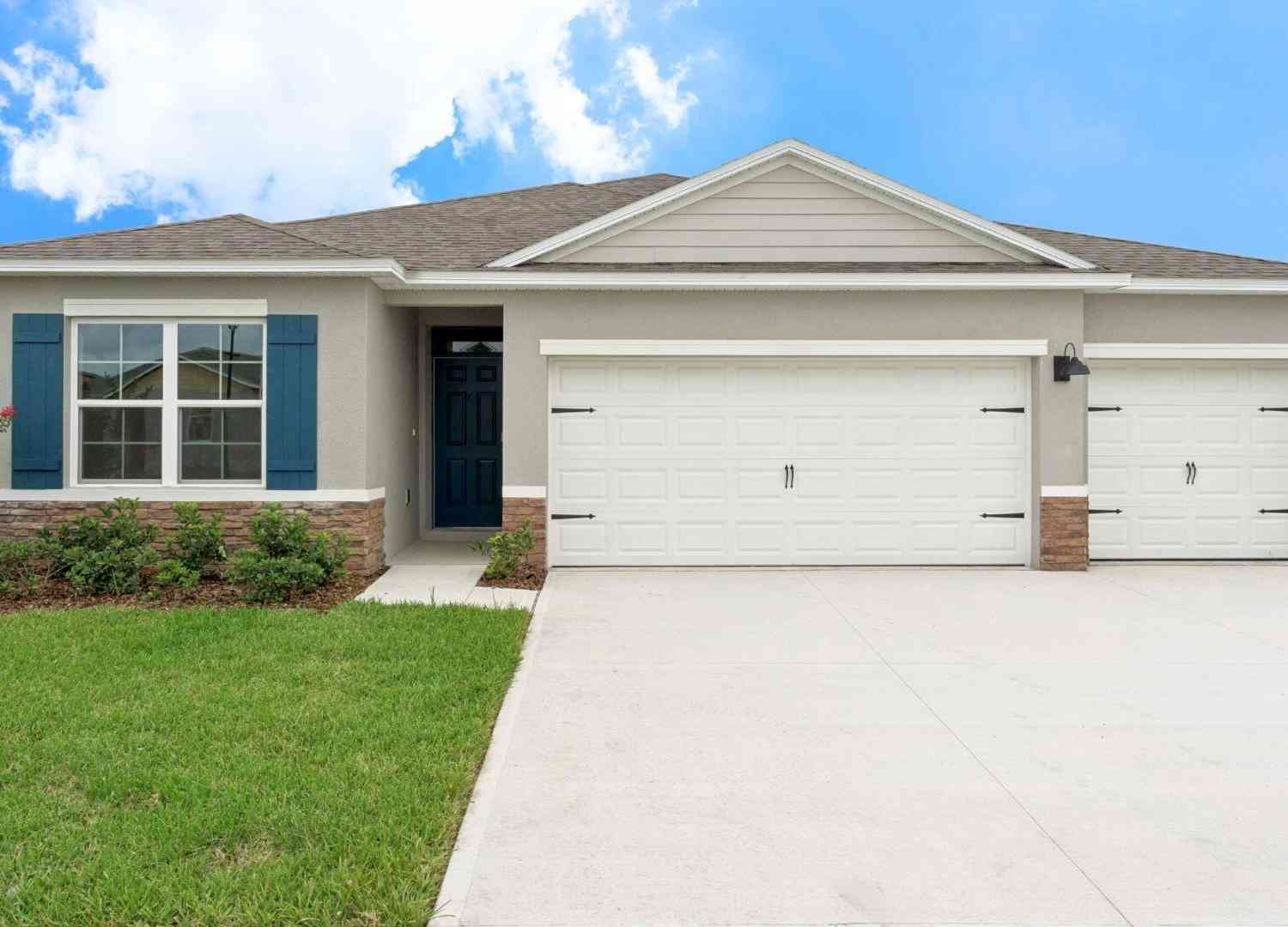 Homes For Sale - 2523 Dorset Court<br/> Ormond Beach, FL 32174
