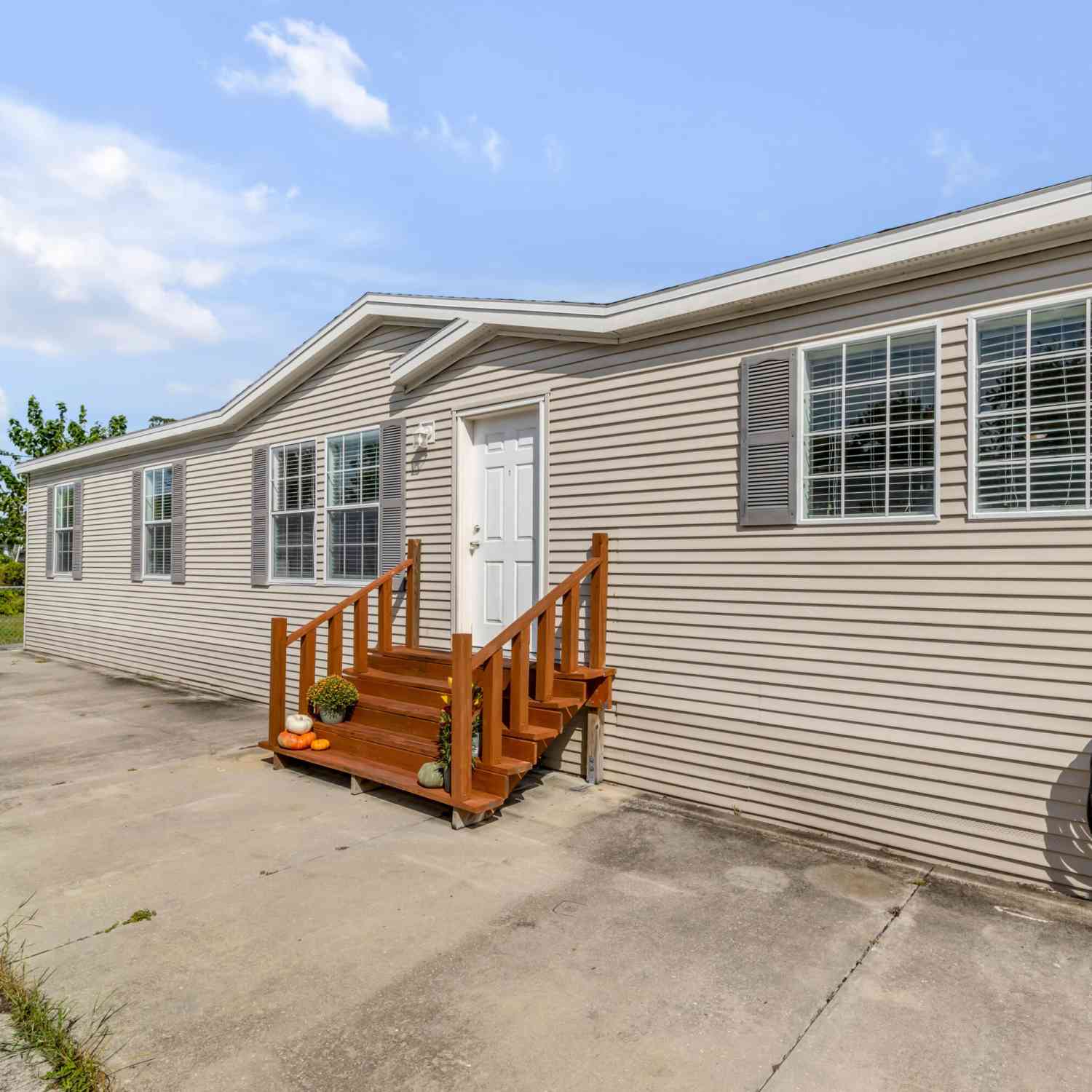Mobile Home For Sale - 5407 Landis Avenue<br/> Port Orange, FL 32127