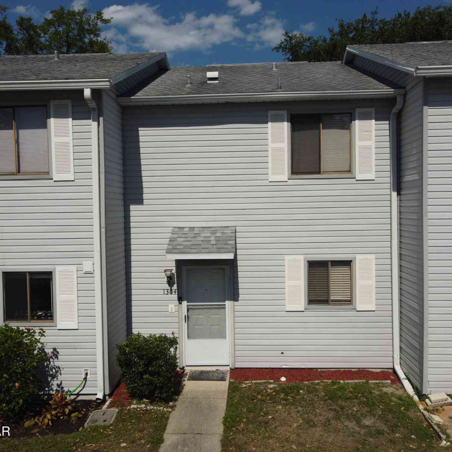 Townhouse For Sale - 1304 Deer Springs Road<br/> Port Orange, FL 32129
