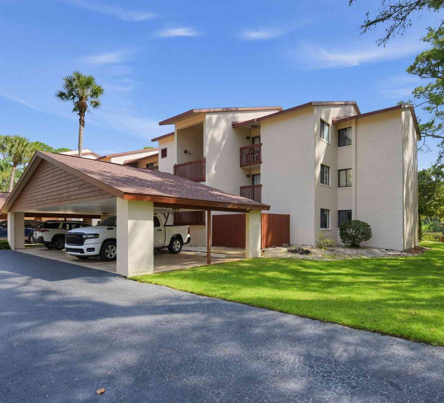 Condo For Sale - 275 Indigo Drive #1070<br/> Daytona Beach, FL 32114