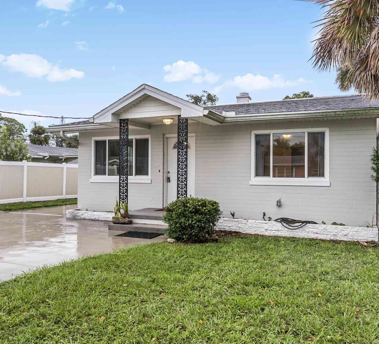 Homes For Rent - 1541 Daytona Avenue<br/> Holly Hill, FL 32117