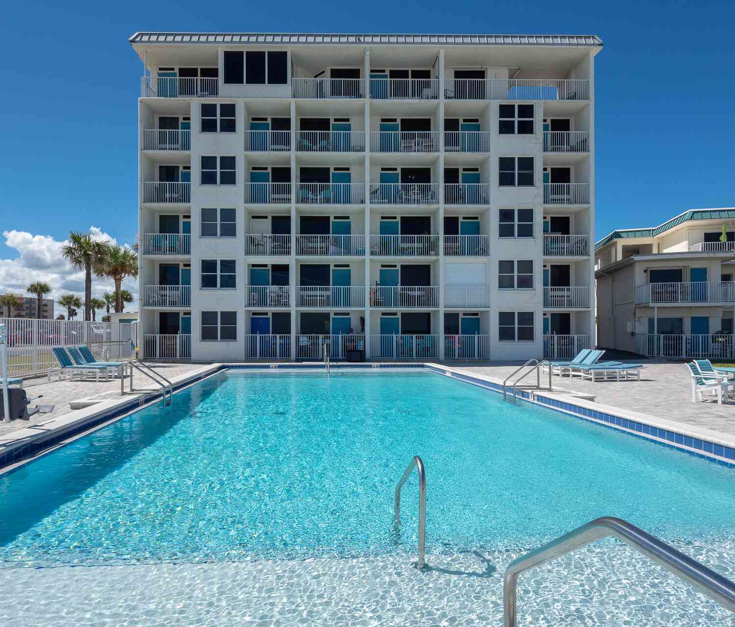 Condo For Sale - 935 S Atlantic Avenue #403<br/> Volusia County, Daytona Beach, FL 32118