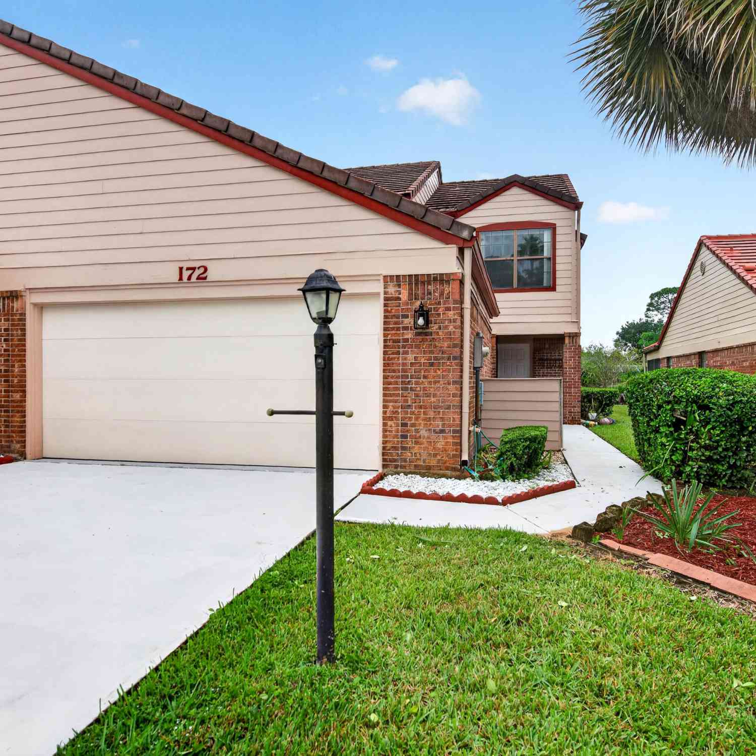 Homes For Sale - 172 Bermuda Petrel Court<br/> Volusia County, Daytona Beach, FL 32119
