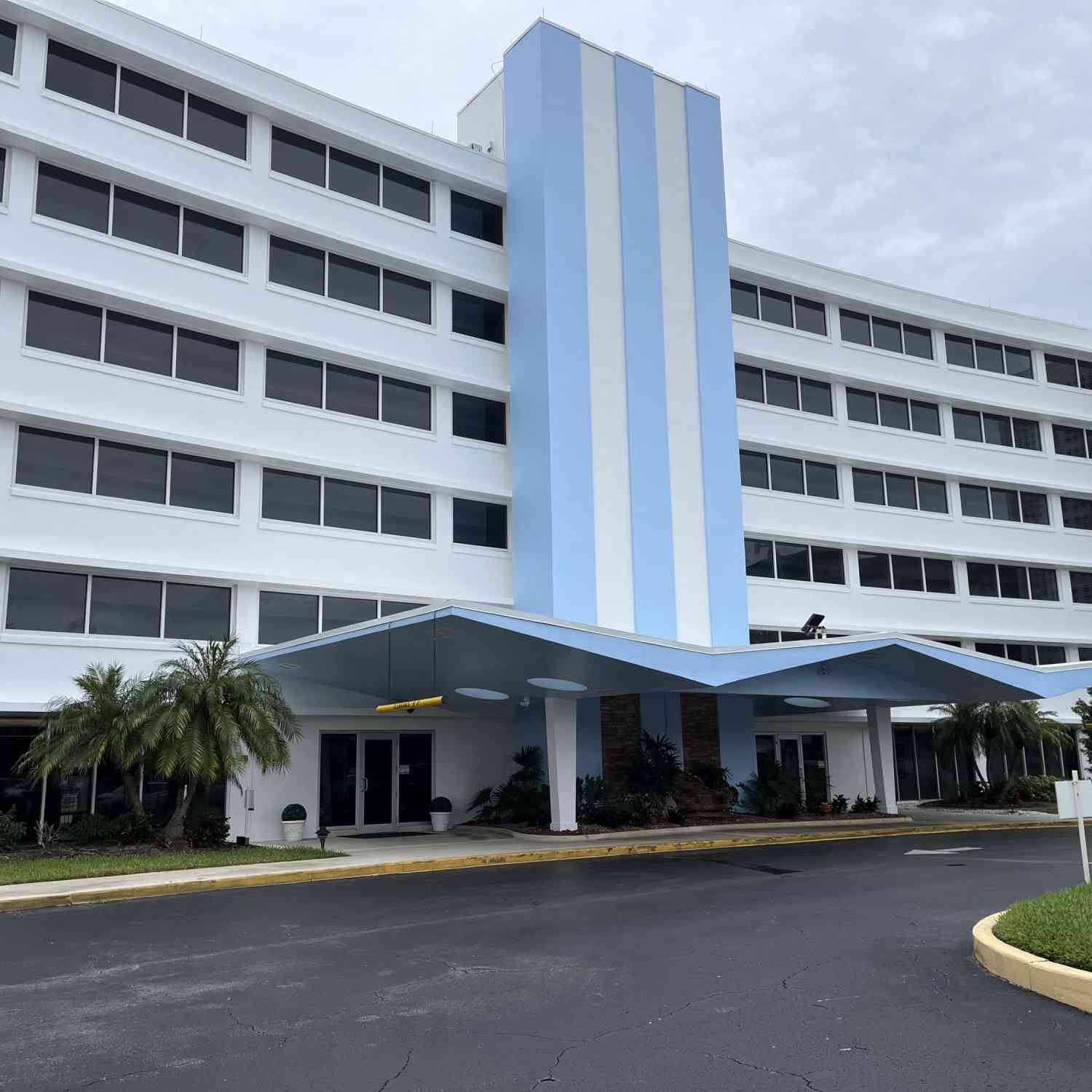 Condo For Sale - 1224 S Peninsula Drive #301<br/> Volusia County, Daytona Beach, FL 32118