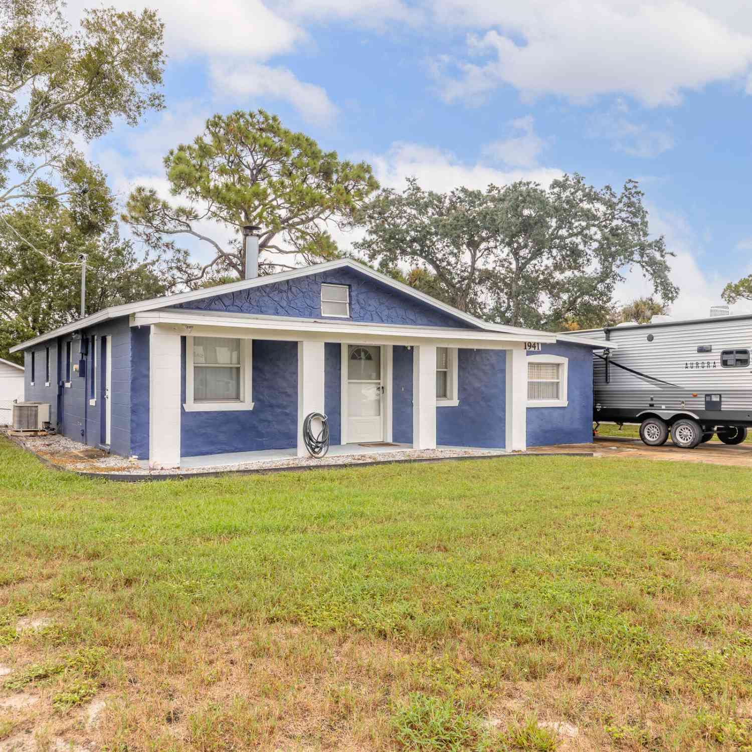 Homes For Sale - 1941 Forest Avenue<br/> Daytona Beach, FL 32119