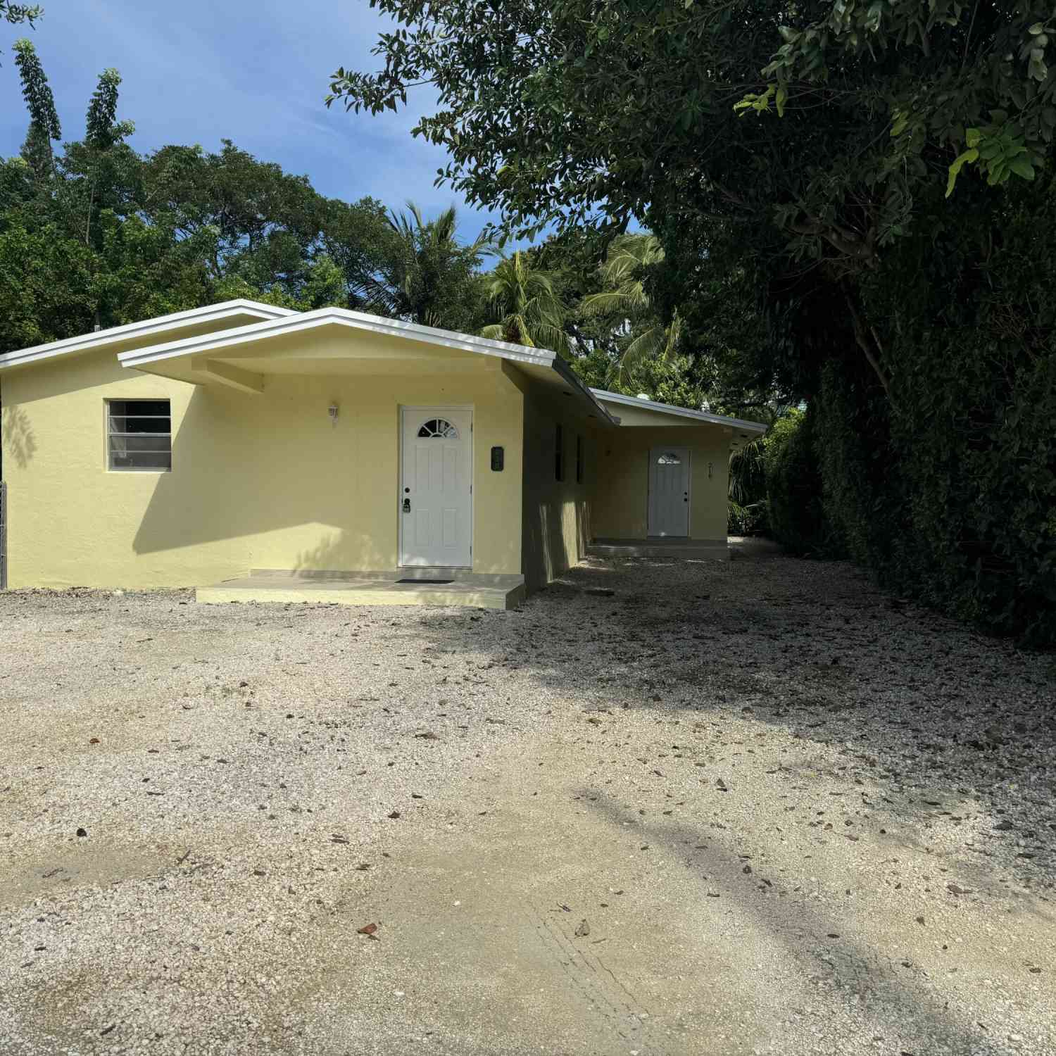 Multifamily For Sale - 220 W Indies Road ROAD<br/> Tavernier, FL 33070