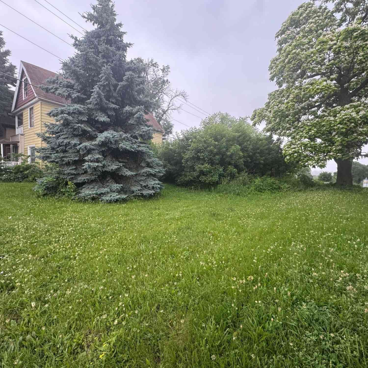 Vacant Land For Sale - 323 N 36th<br/> Milwaukee, WI 53208