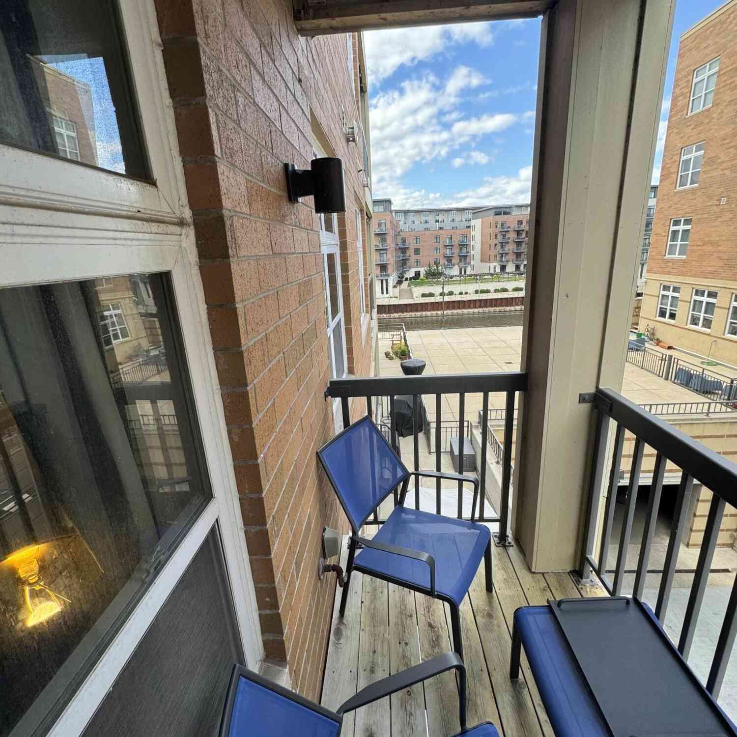 Multifamily For Rent - 1915 N Water #207<br/> Milwaukee, WI 53202