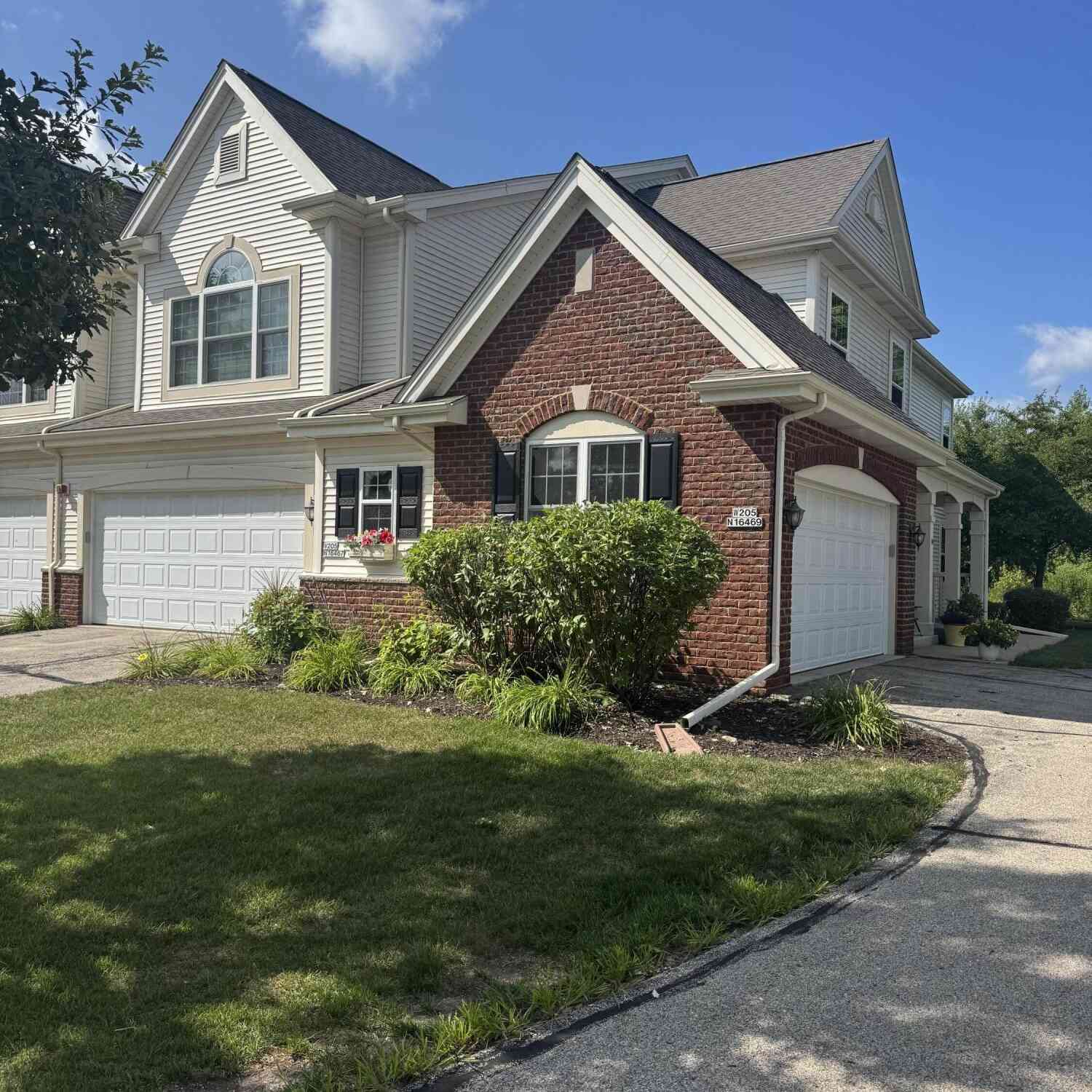 Condo For Sale - W205N16469 Cranberry Creek<br/> Washington County, Jackson, WI 53037