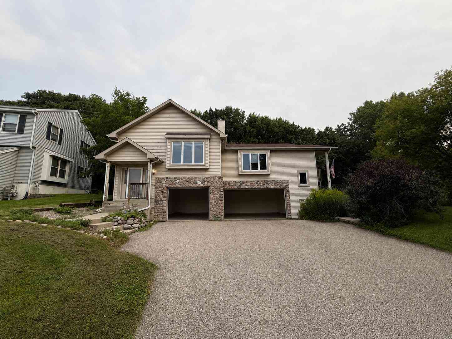 Multifamily For Rent - 2568 Pebble Valley<br/> Waukesha, WI 53188