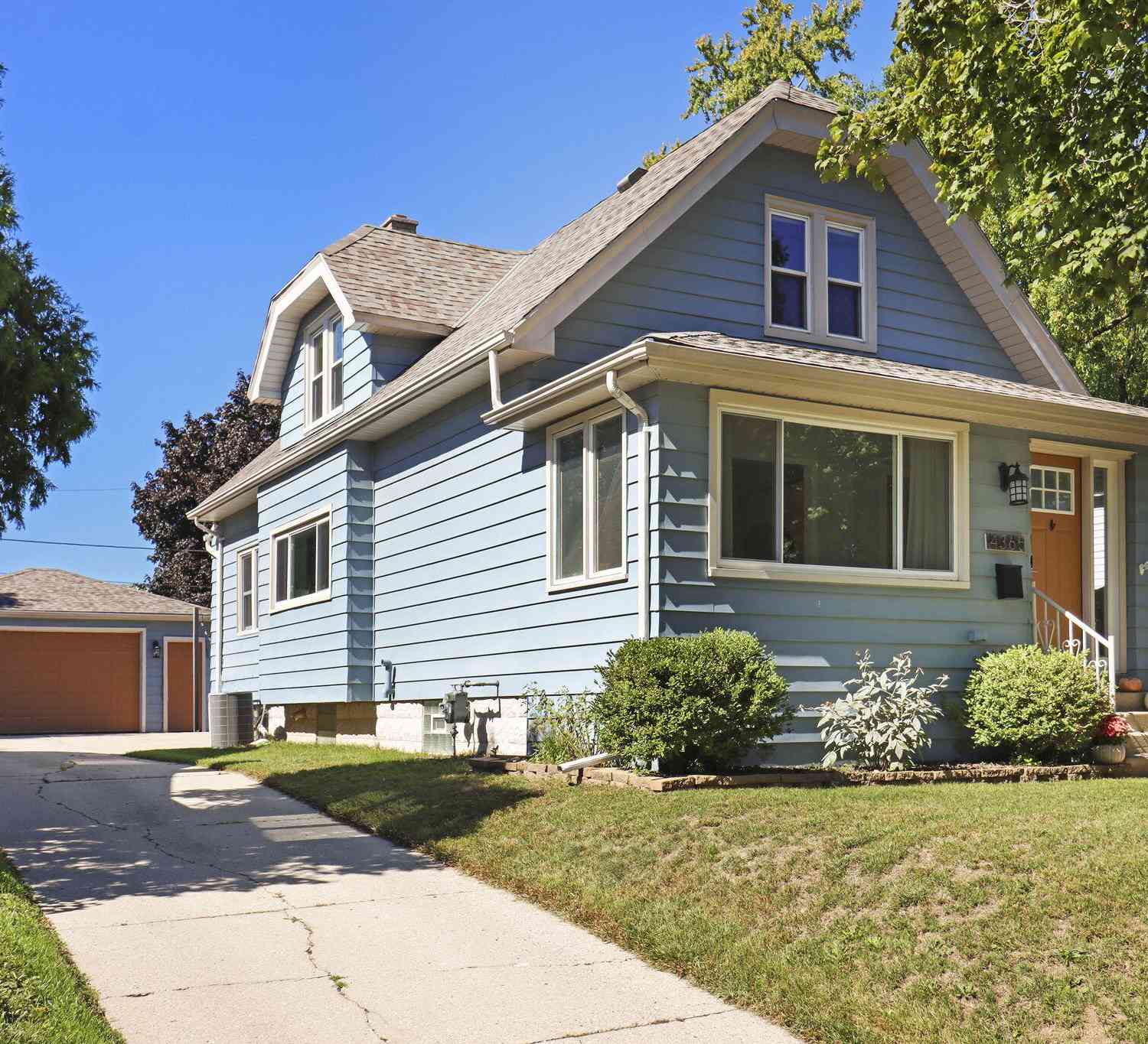 Homes For Sale - 4365 S Quincy<br/> Milwaukee, WI 53207