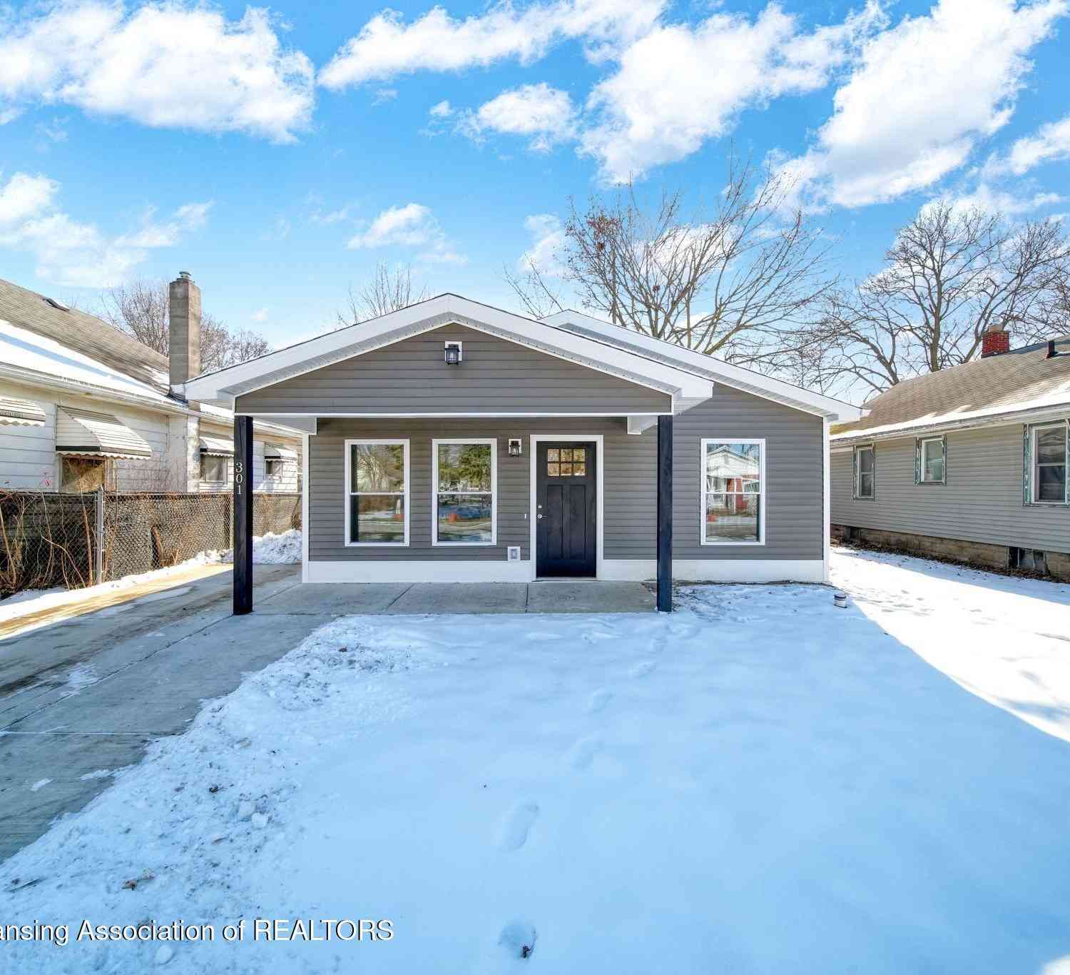 Homes For Sale - 301 Meyers Avenue<br/> Jackson, MI 49203