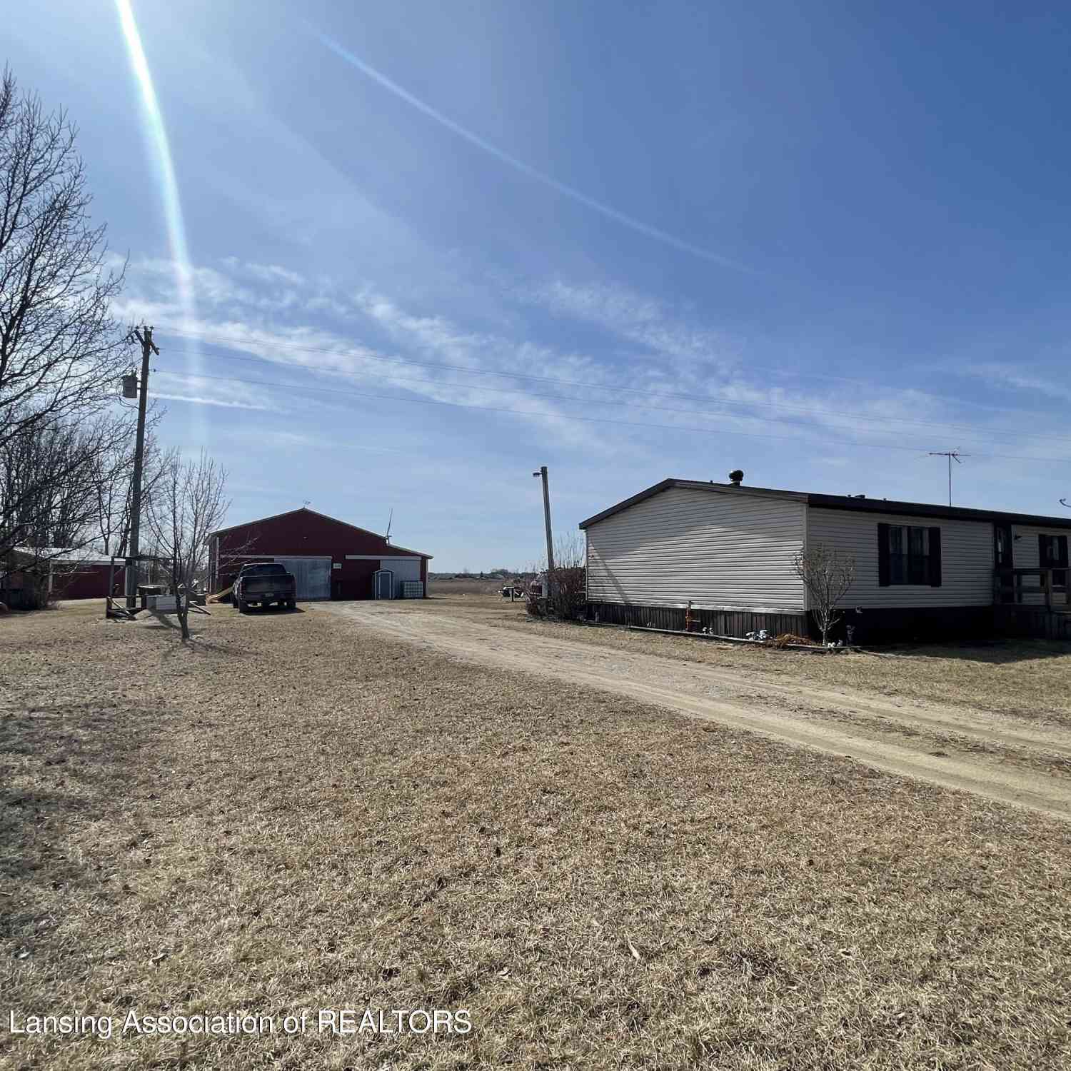 Homes For Sale - 11173 W Bennett Road<br/> Sumner, MI 48889