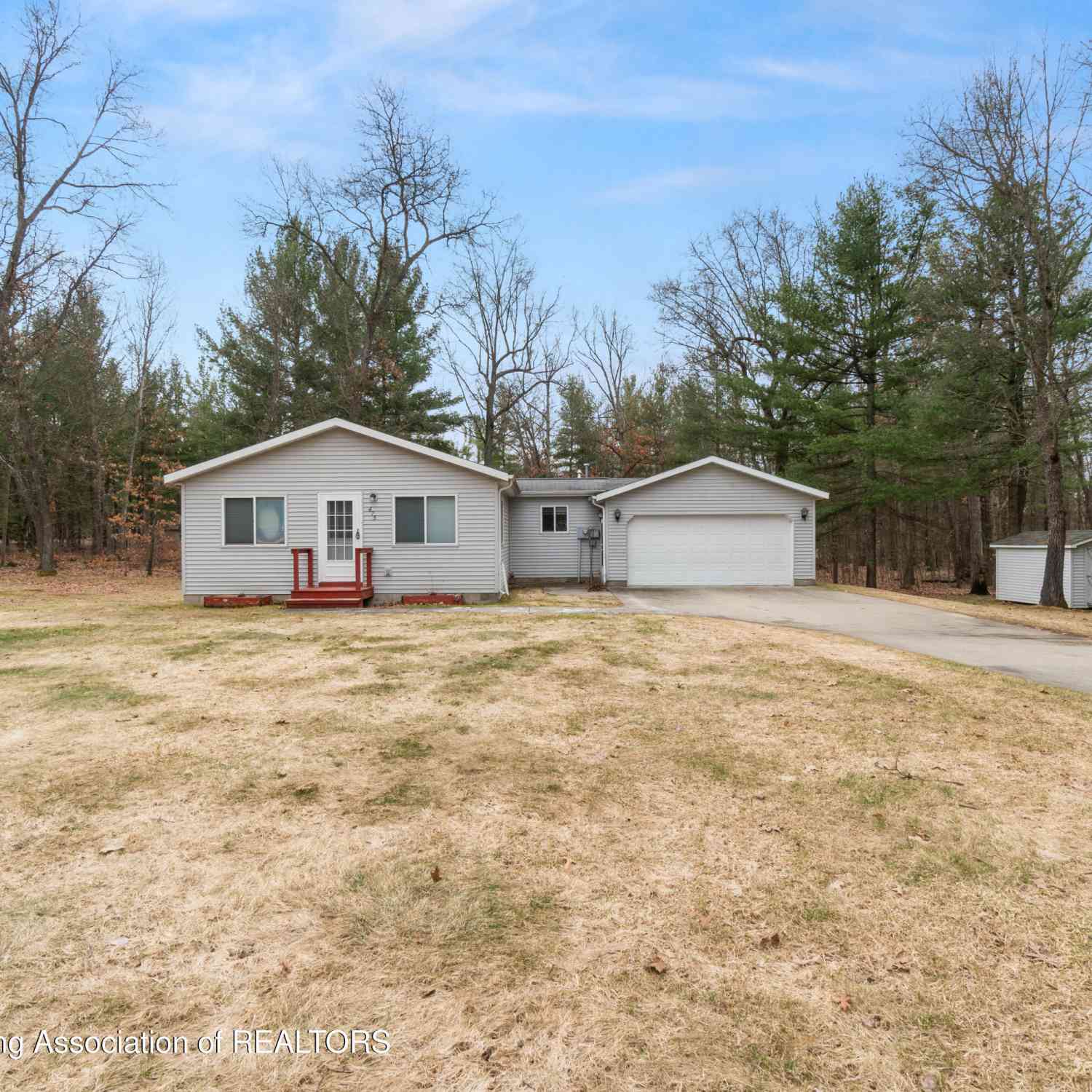 Homes For Sale - 475 Goldenrod Drive<br/> Houghton Lake, MI 48629