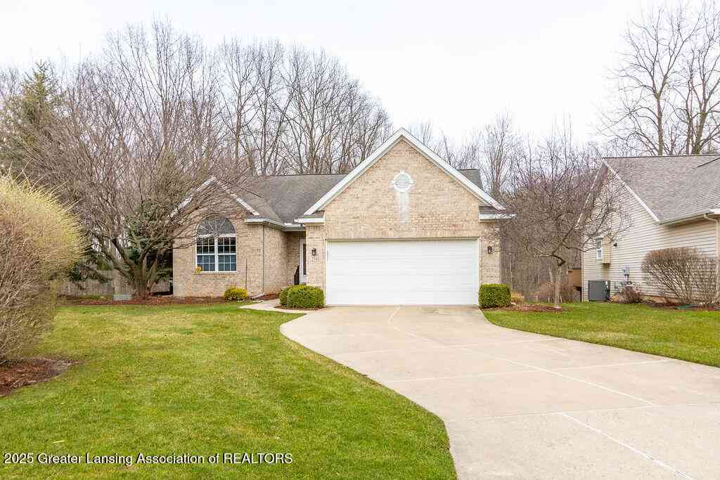 Condo For Sale - 2343 Sapphire Lane<br/> East Lansing, MI 48823