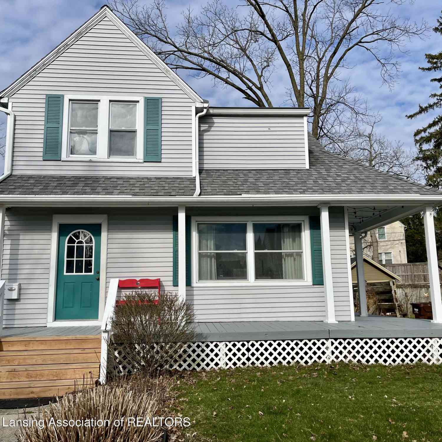 Homes For Sale - 1428 Corbett Street<br/> Lansing, MI 48910
