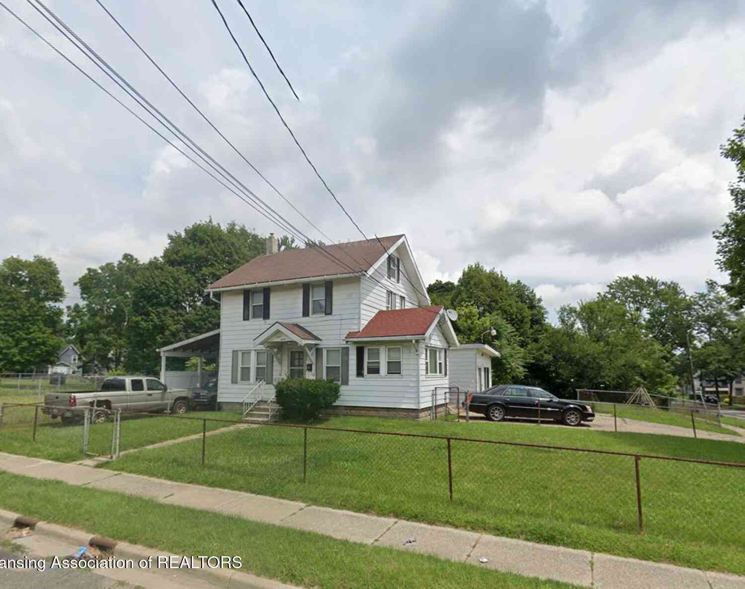 Homes For Sale - 1215 Martin Luther King Jr Drive<br/> Jackson, MI 49203