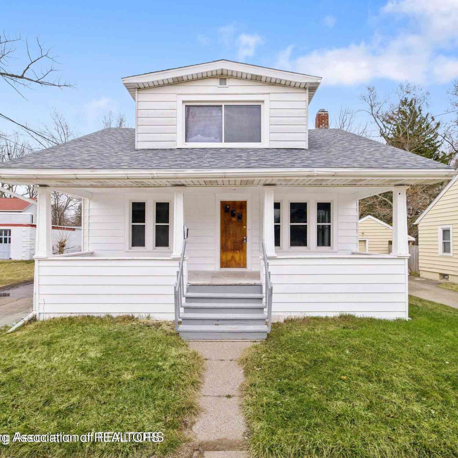 Homes For Sale - 1416 Vermont Avenue<br/> Lansing, MI 48906