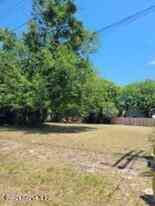 Vacant Land For Sale - 830 S 10th Street<br/> Fernandina Beach, FL 32034