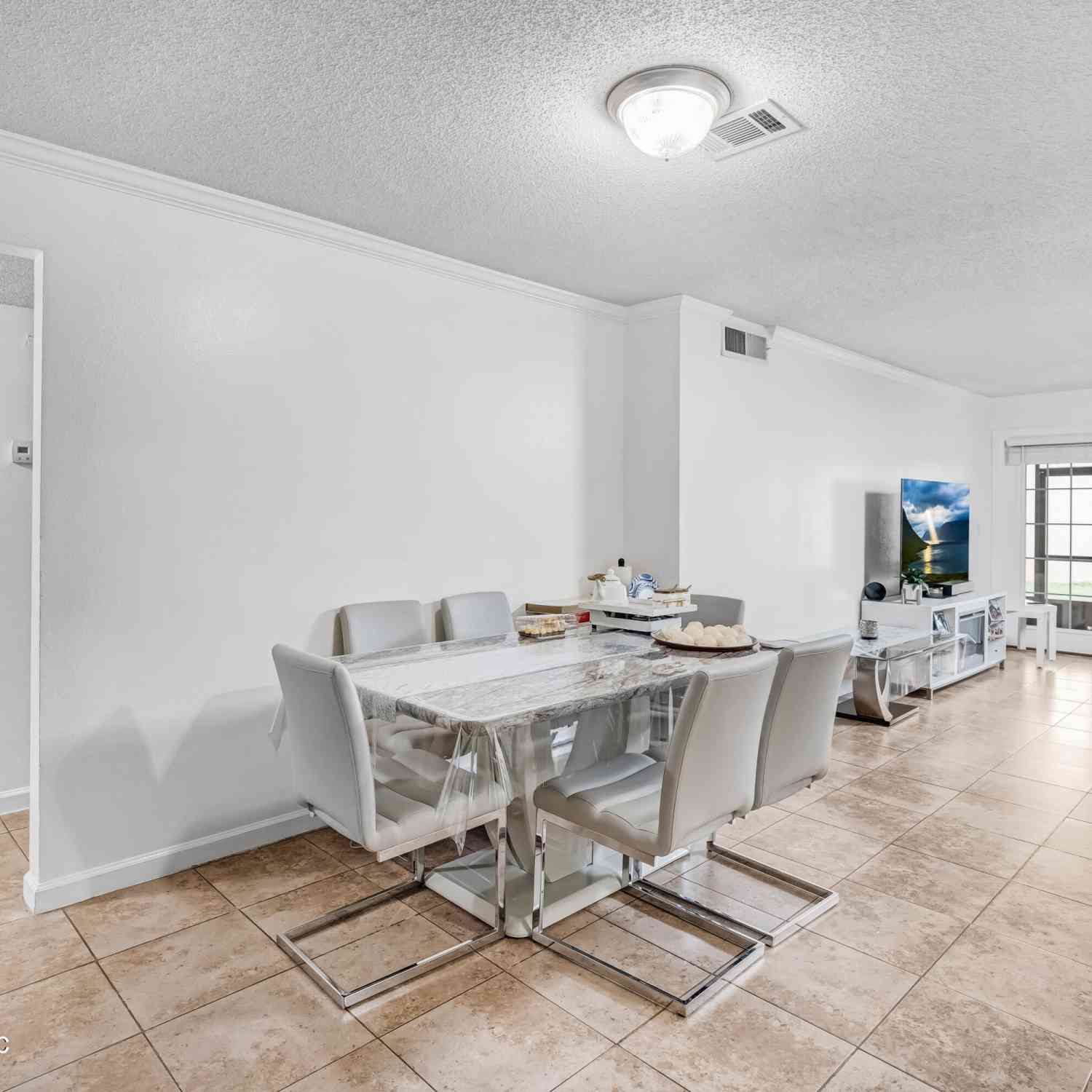 Condo For Sale - 3857 Mission Drive #1<br/> Duval County, Jacksonville, FL 32217
