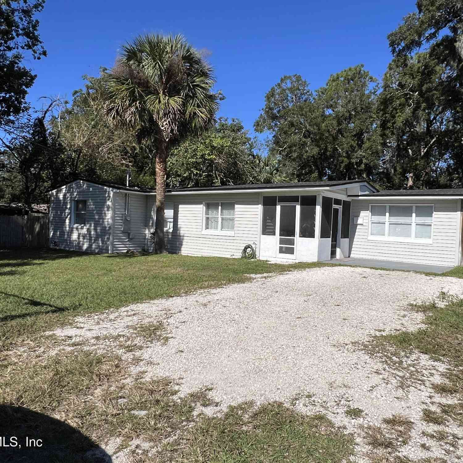 Homes For Sale - 5519 River Forest Drive<br/> Jacksonville, FL 32211