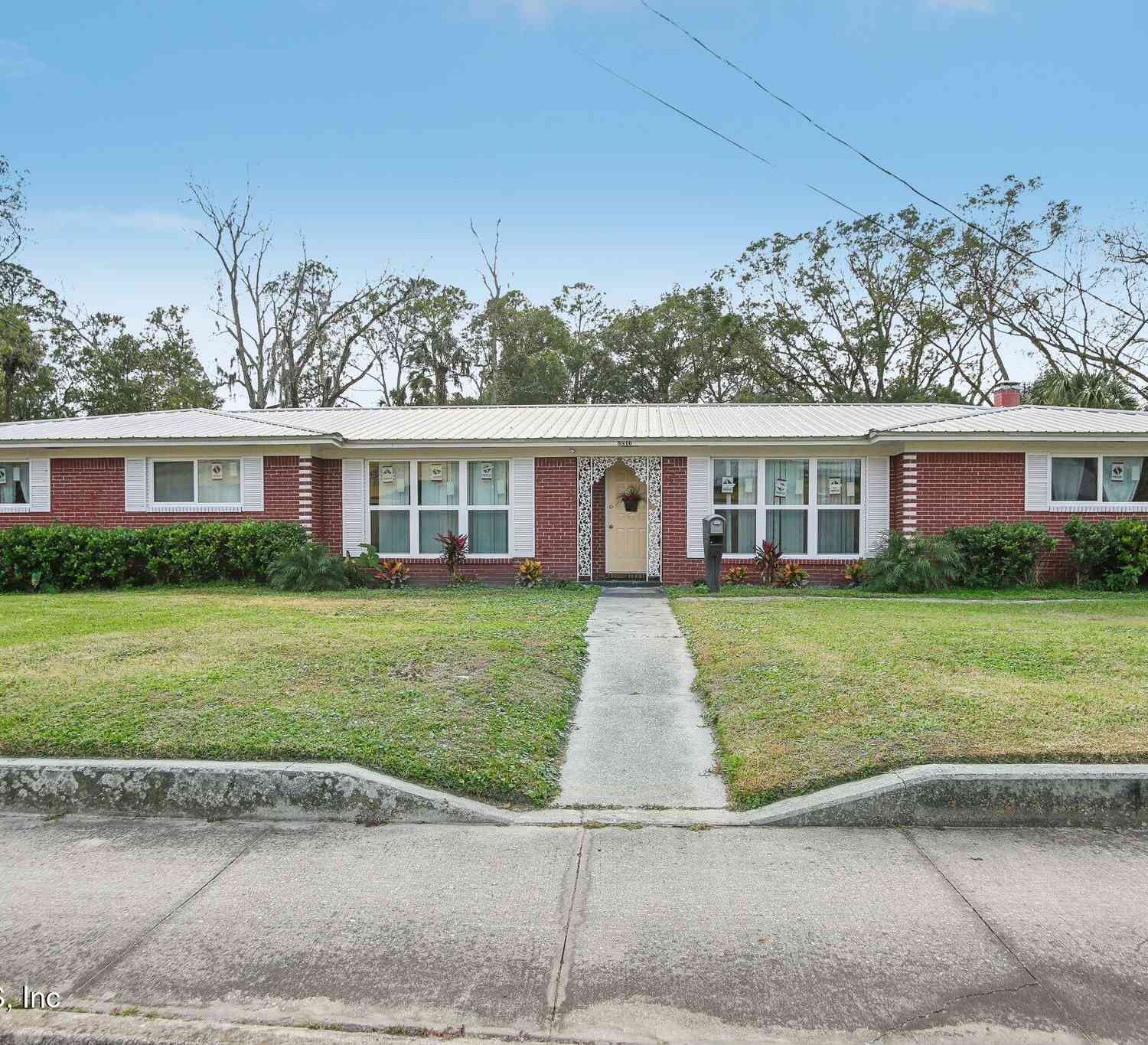 Homes For Sale - 5816 Moncrief Road<br/> Jacksonville, FL 32209